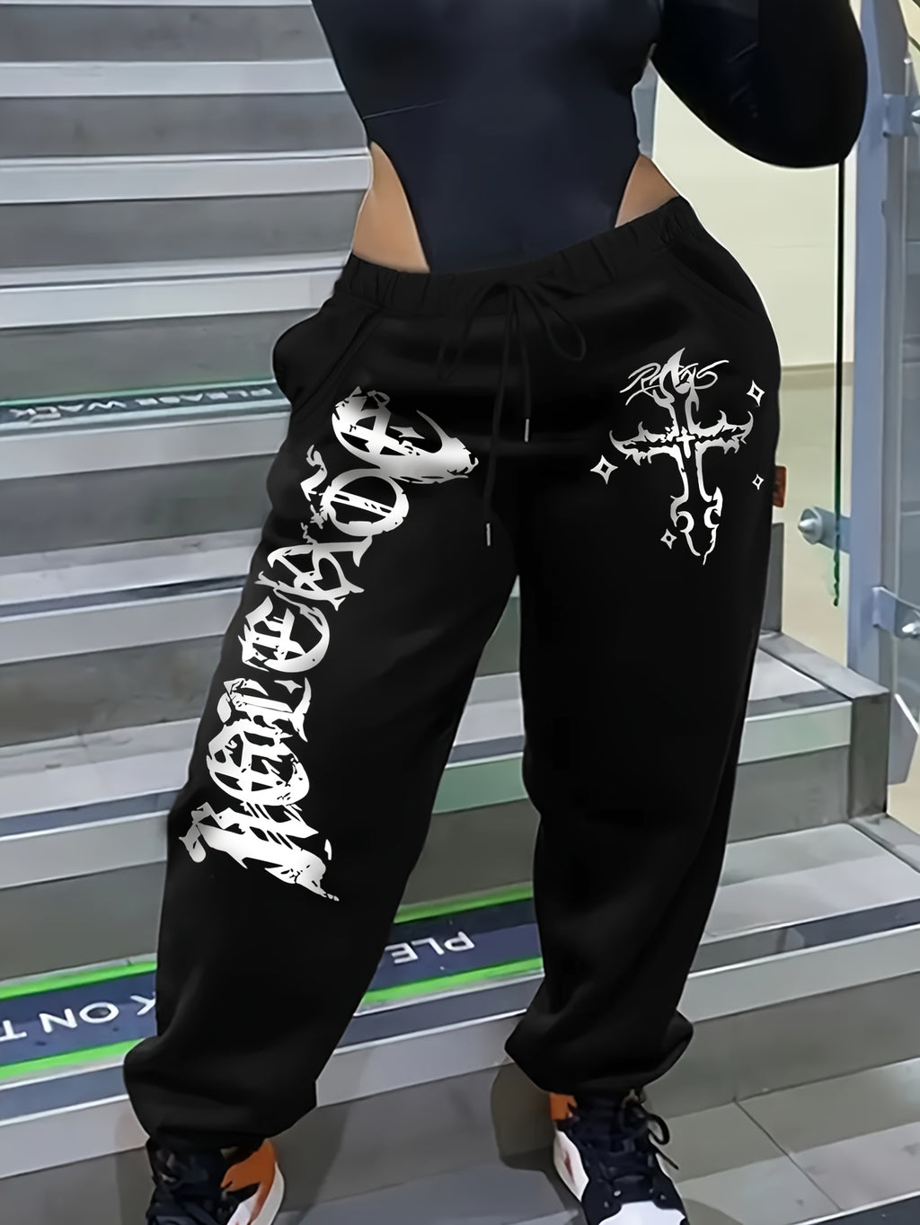 Graphic Print Regular Sweatpants, Autumn/Winter, Women's Clothing - Black