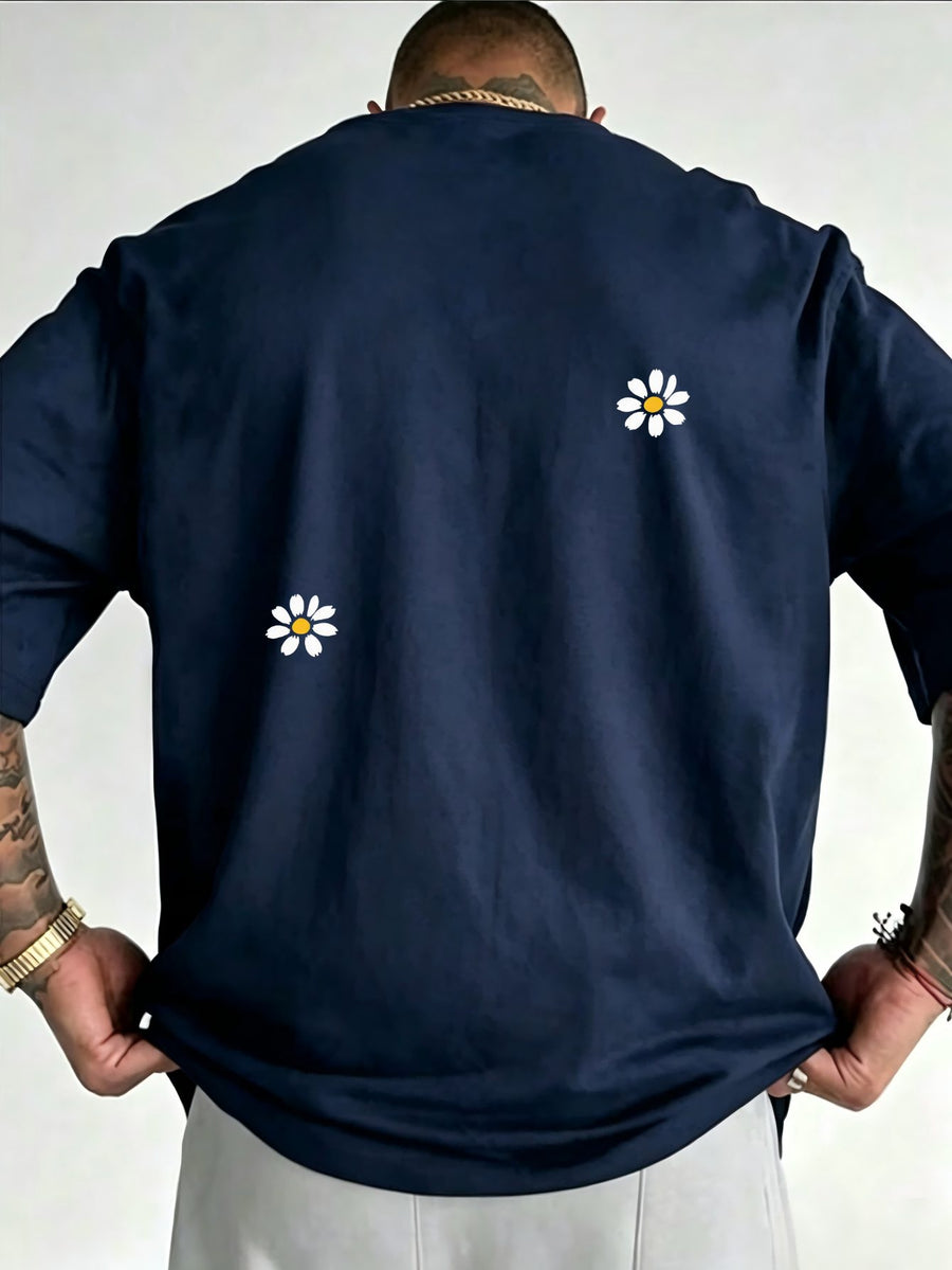 Men'S T-Shirt, Loose Fit Design with Small Daisy Patterns on Back, Easy Fresh Style for Casual Wear, Short Sleeve And Breathable, Ideal for Spring And Summer, Minimalist Aesthetic - Navy Color