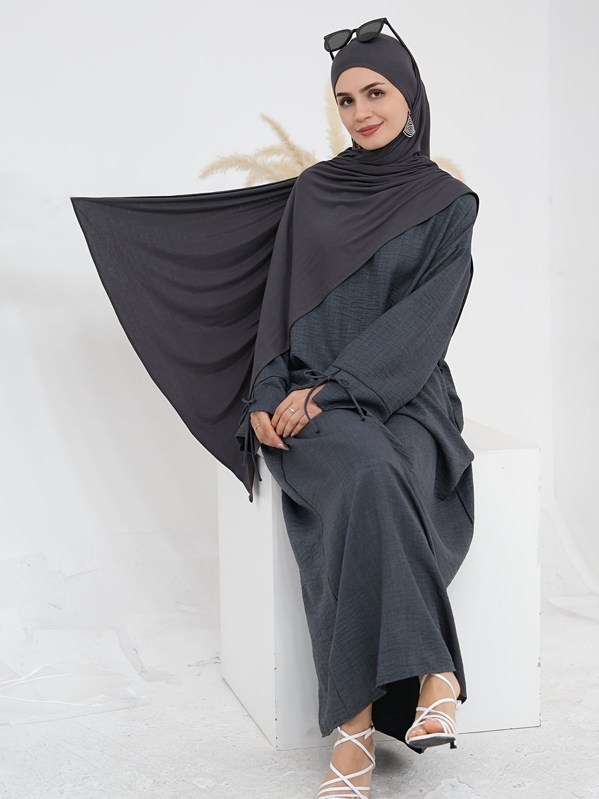 1pc Headless Scarf: Elegant Cuff Drawstring, Comfortable and Casual Solid Color, Suitable for Outdoor Travel and Daily Wear. Loose Women's Abaya Dress. Abayas for Women, Muslim, Women's Long Dresses, Oriental Arabic Robe, Abaya Dress - Dark Gray