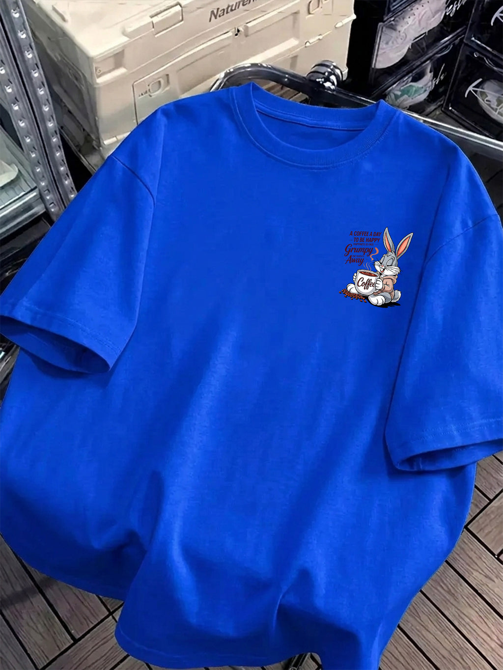 Coffee Healing Rabbit Front And Back Print Men'S T-Shirt, Unisex Fashion Top, Breathable And Sweat-Absorbing, Nontacky Back, Body Shaping, Casual Versatile, Suitable for Commuting, Fitness, Outdoor Activities, Street Style, Beach Vacation - Royal Blue