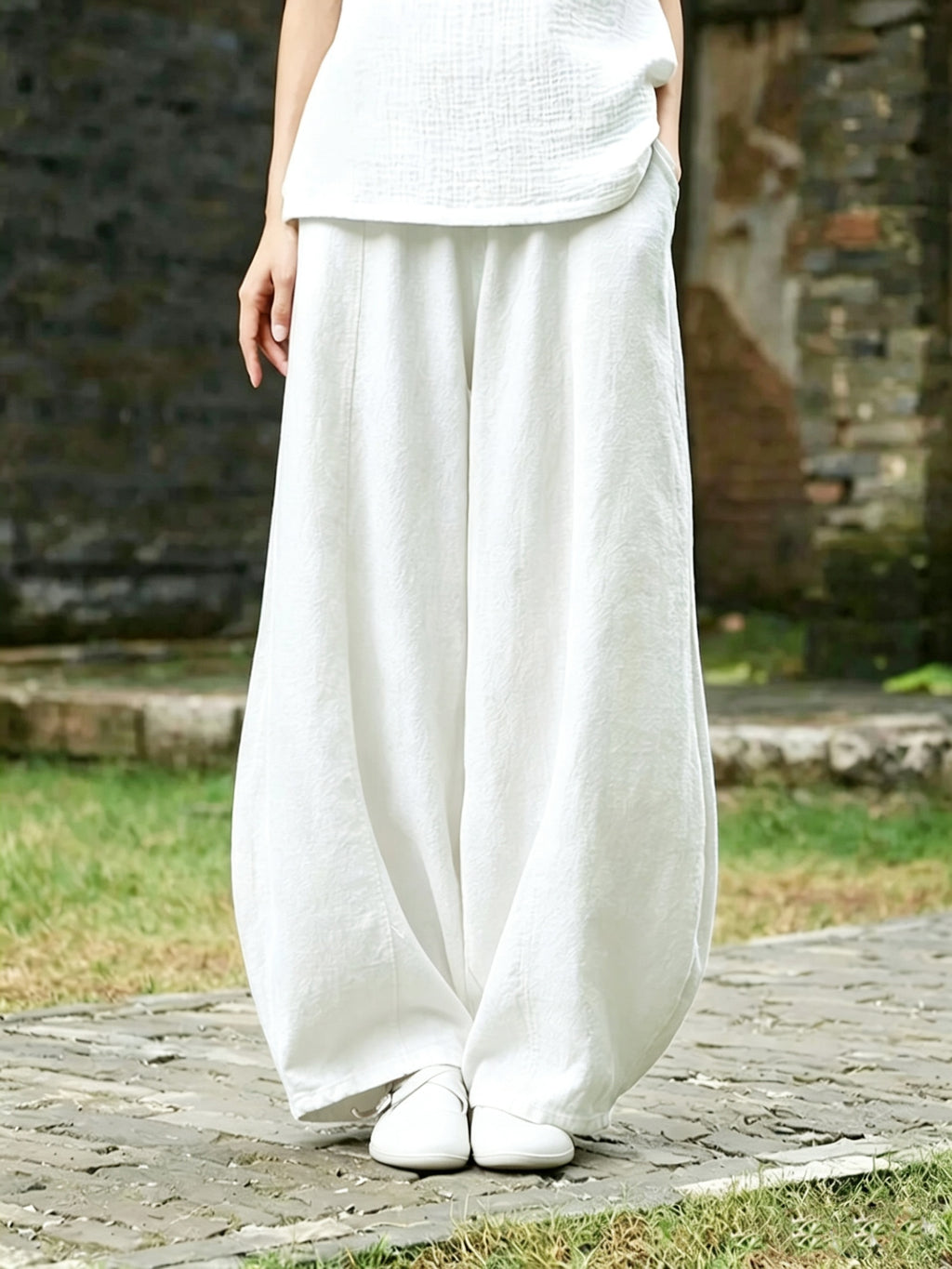 Plus Size Oversized Pocket Design Loose Straight-Leg Pants, Solid Color Minimalist Fashion Style, Suitable for Summer And Spring Wear - White