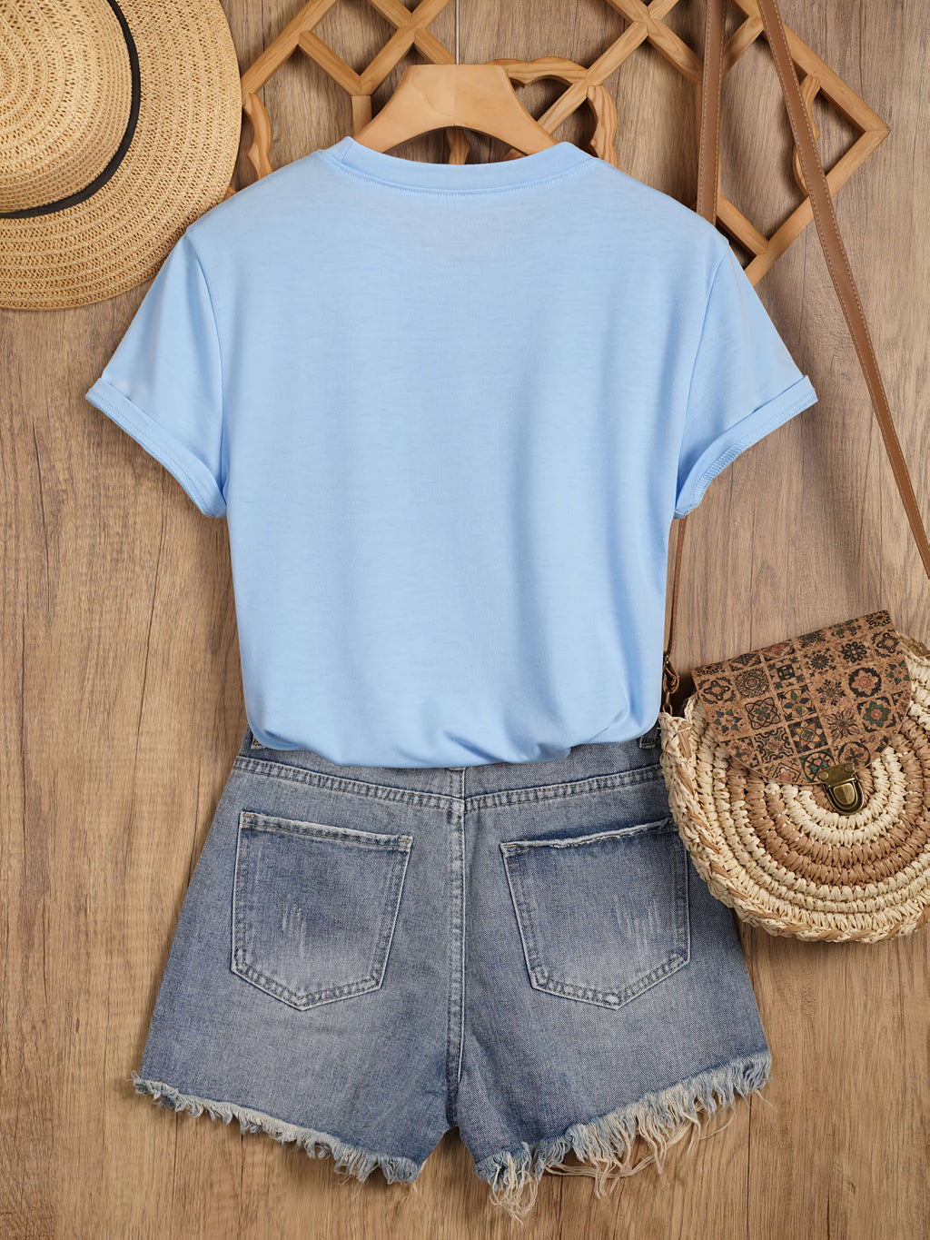 Sunflower Pattern Print - with Bow Design - Casual Round Neck, Short Sleeve, Spring/summer Fashion T-shirt - Light Blue