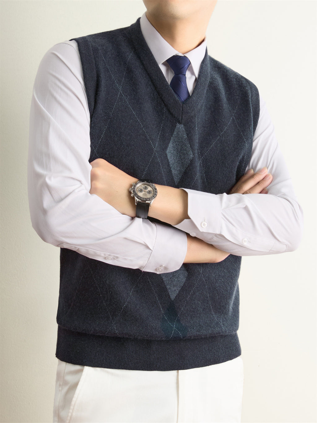 Men's Solid Color V-Neck Knit Sweater Vest - Basic Winter Warm Pullover, Casual Regular Fit Sweater Suitable for Fall/Winter Layering, Hand Washable for, Office & Outdoor Wear - Deep Gray