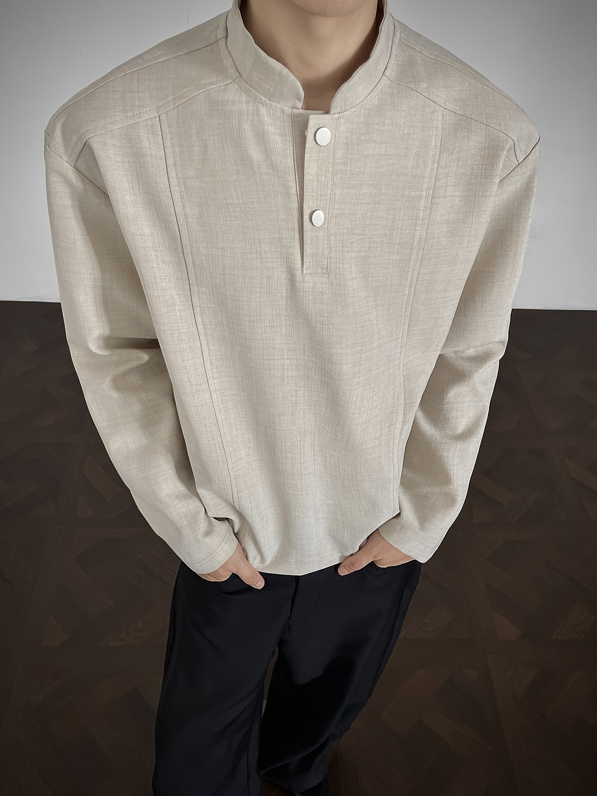 Men's V-neck Henley Shirt, Half-opening Placket, Suitable for Casual Outings in Spring and Autumn - Apricot