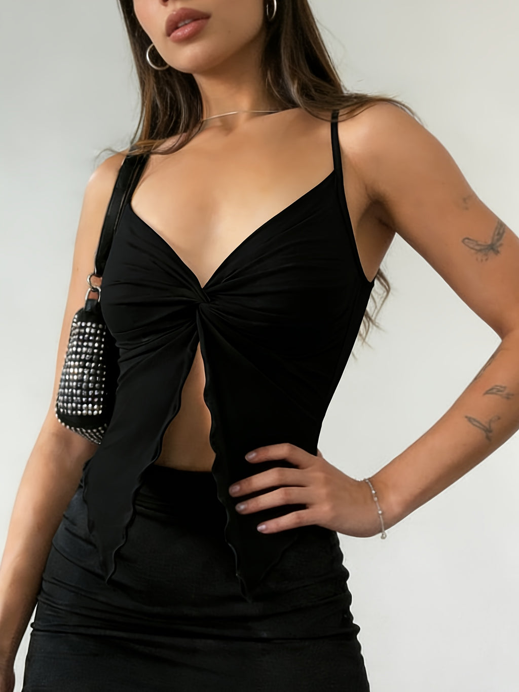 1pc Women'S Front-Slit Hem Camisole Top, Vacation Style, Design-Oriented Sexy Solid-Color Tank Top, Summer Cute Top Single Piece - Black
