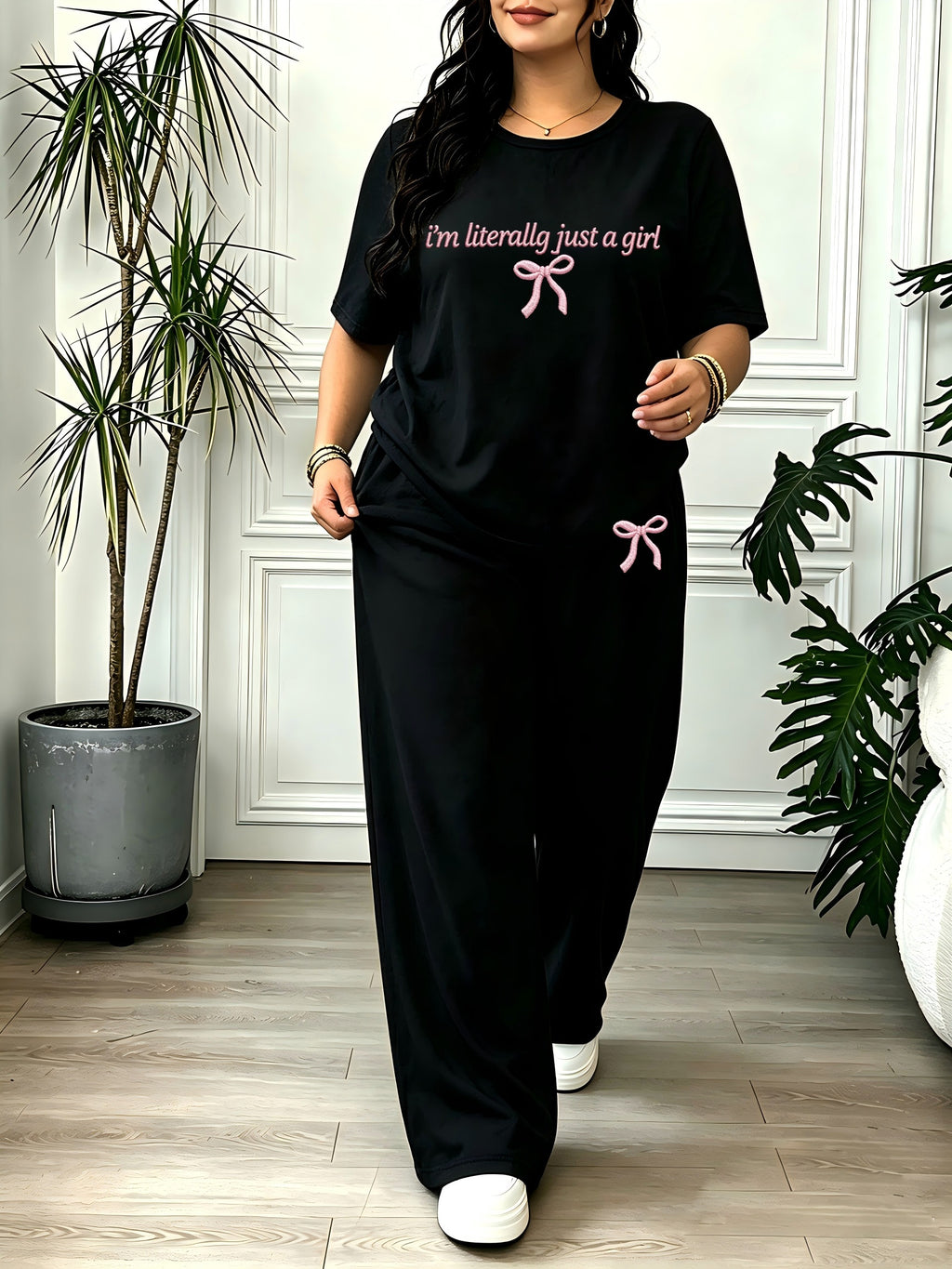 Women'S Plus Size Casual Loose Pajama Set, Letter And Bow Theme Printed Loose Round Neck Short Sleeve And Long Pants, Suitable for Spring Summer Fall, Machine Washable And Dry Cleanable - Black