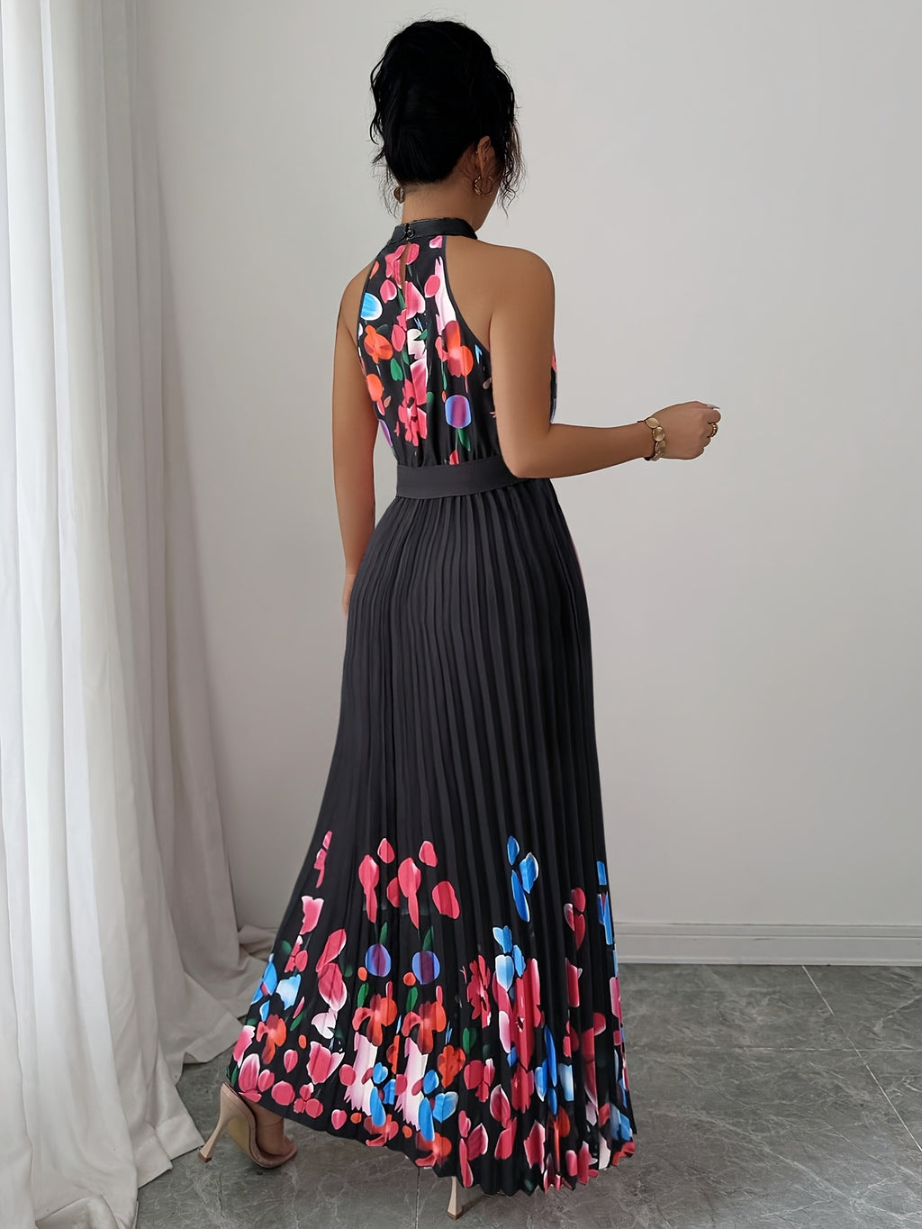 Fashionable New Women'S Summer Halter Floral Print Pleated Dress - Black