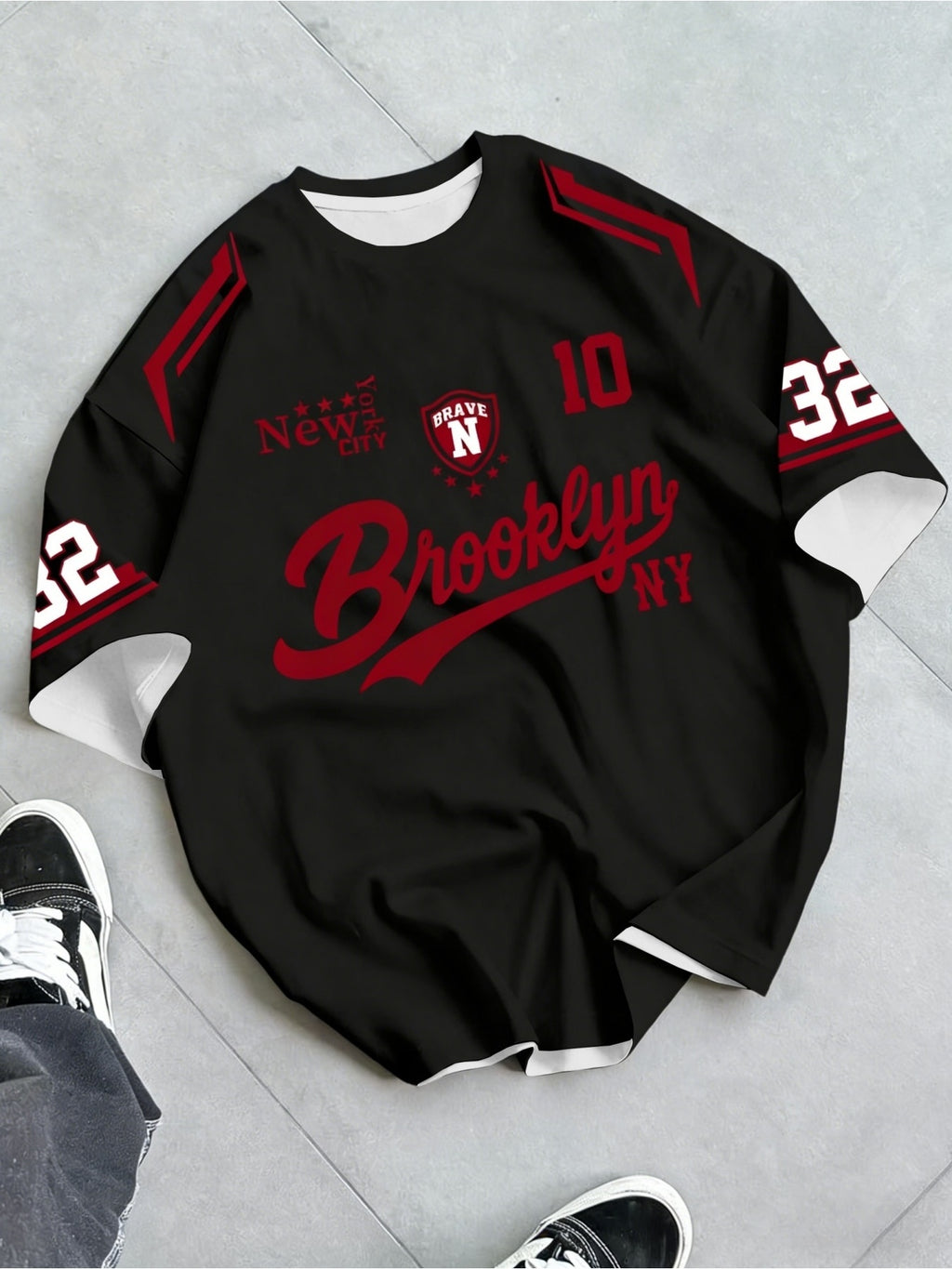 Digital Print - Men's Short Sleeve Brooklyn City Shield Number Shoulder Stripe Print Crew Neck Loose Drop Shoulder Short Sleeve T-Shirt, Youth Men's Streetwear and Campus Style, American Vintage Baseball Style Top, Versatile and Trendy Short Fit - Mixed colors