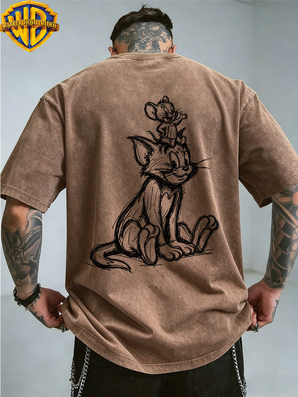 Warner Bros. Officially Authorizes Sketch Style Sitting up Print Retro Washed Distressed Short Sleeved T-shirt for Both Men and Women, Machine Washable Daily Commuting Outdoor Sports and Leisure Top - Coffee Color