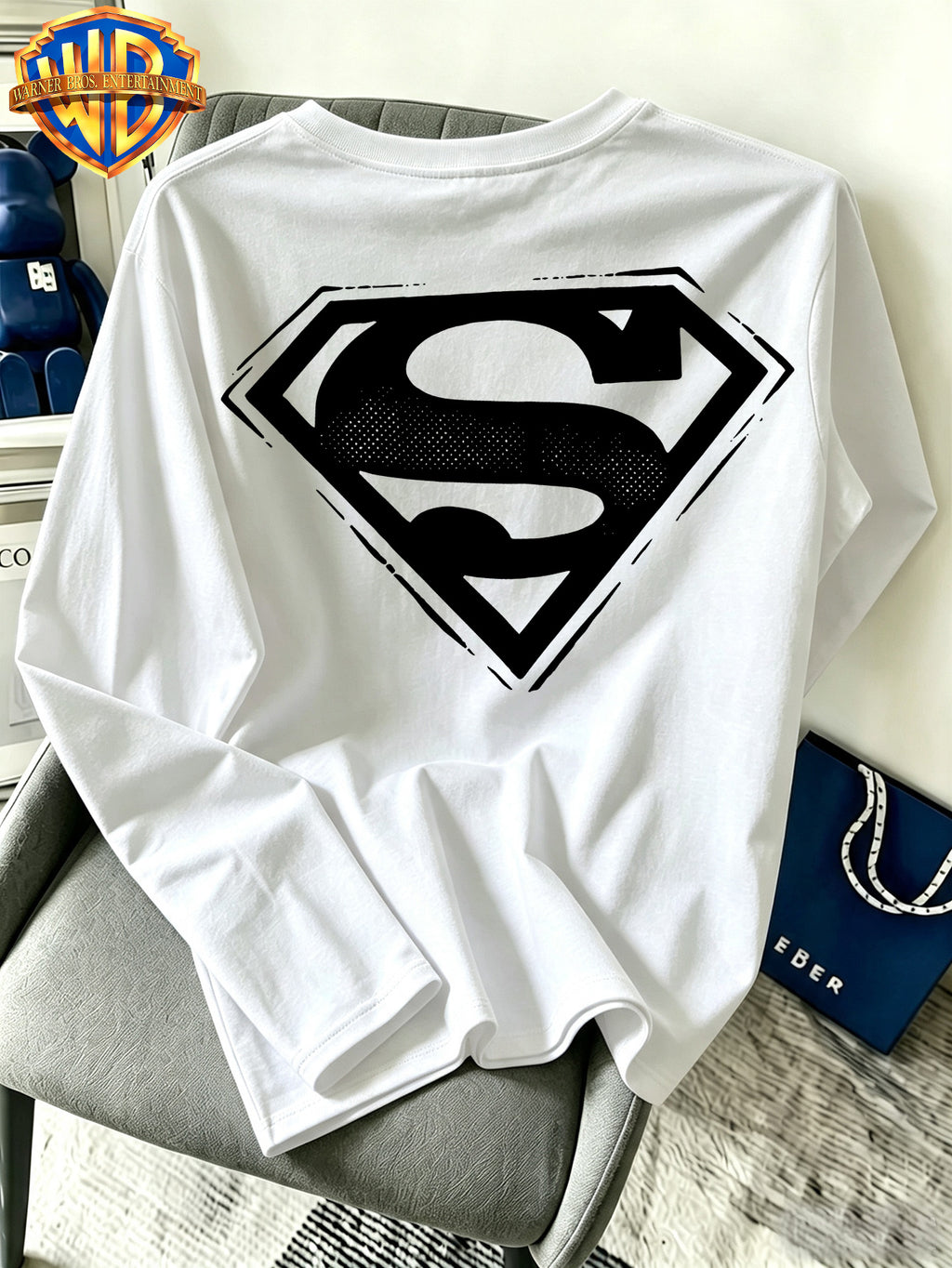 Warner Bros. Official - Superman Graffiti Texture S Logo Print, Men'S Versatile Long Sleeve, Spring And Autumn Season Adaptation, Casual Street Clothing Top, Daily Leisure Vacation Gift - White