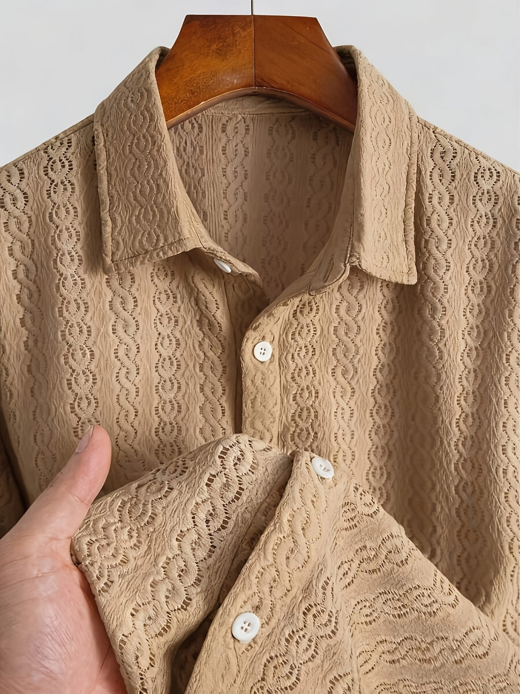 New Men's Solid Color Stretch Knit Openwork Plaid Jacquard Lapel Button- Casual Lightweight Shirt, Suitable for Daily Wear, Street Fashion, Summer, Autumn Menswear - Khaki