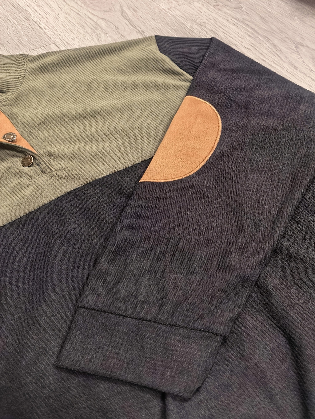 Autumn Winter Men'S Henley Casual Color-Block Lapel Sports Sweatshirt Corduroy Stand-Up Collar Long Sleeve Jacket Suitable for Casual And Athletic Wear - Black With Army Green