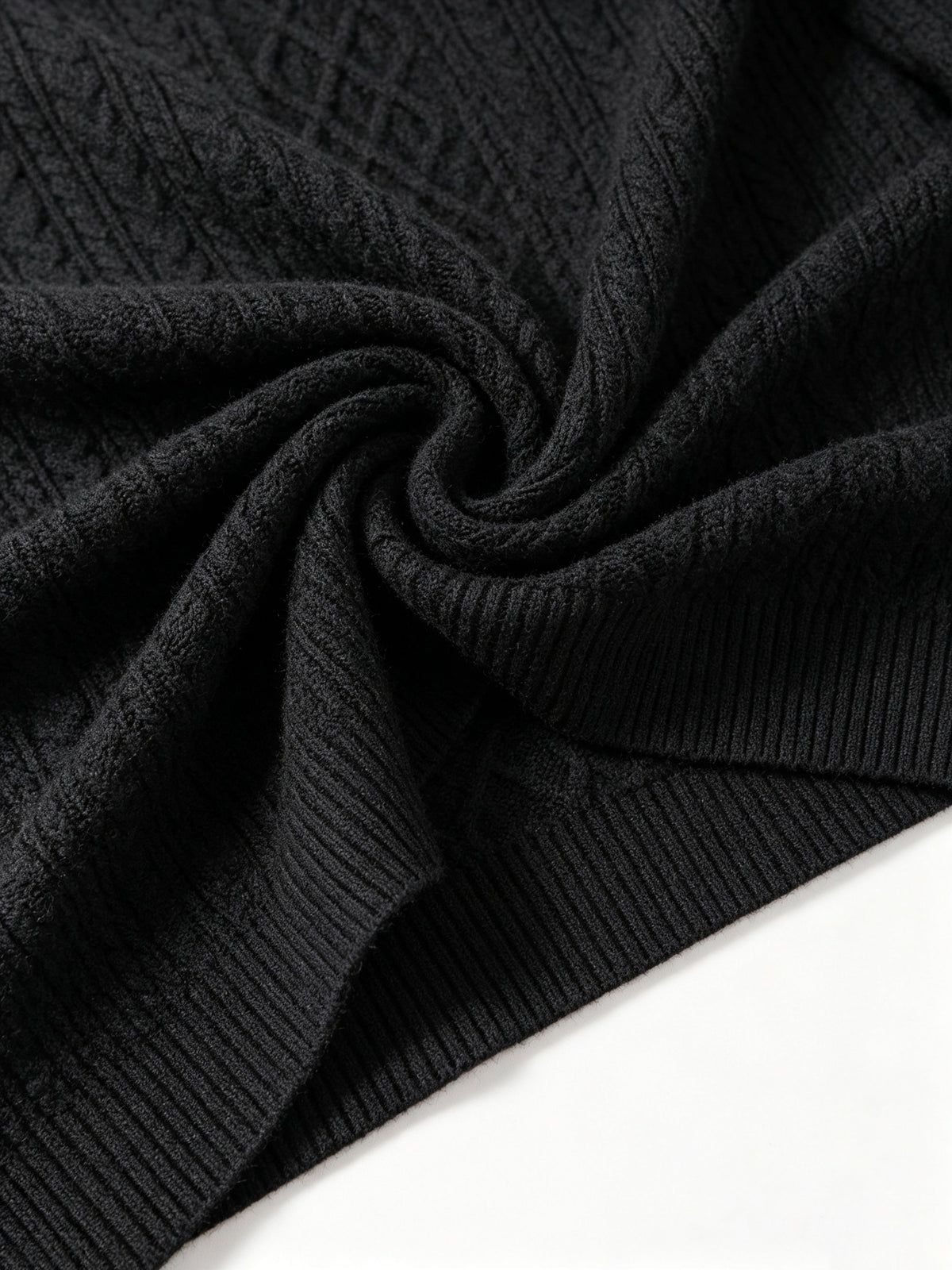 Men's Black Heavyweight Knitted Half-Zip Sweater with All-Over Rhombus Cable Twist Texture, Half-Open Stand Collar, Zipper, and Ribbed Cuffs. Vintage Light Luxury Style for Autumn/Winter. Loose Drop-Shoulder Fit for Commuting, Business, and Daily - Black