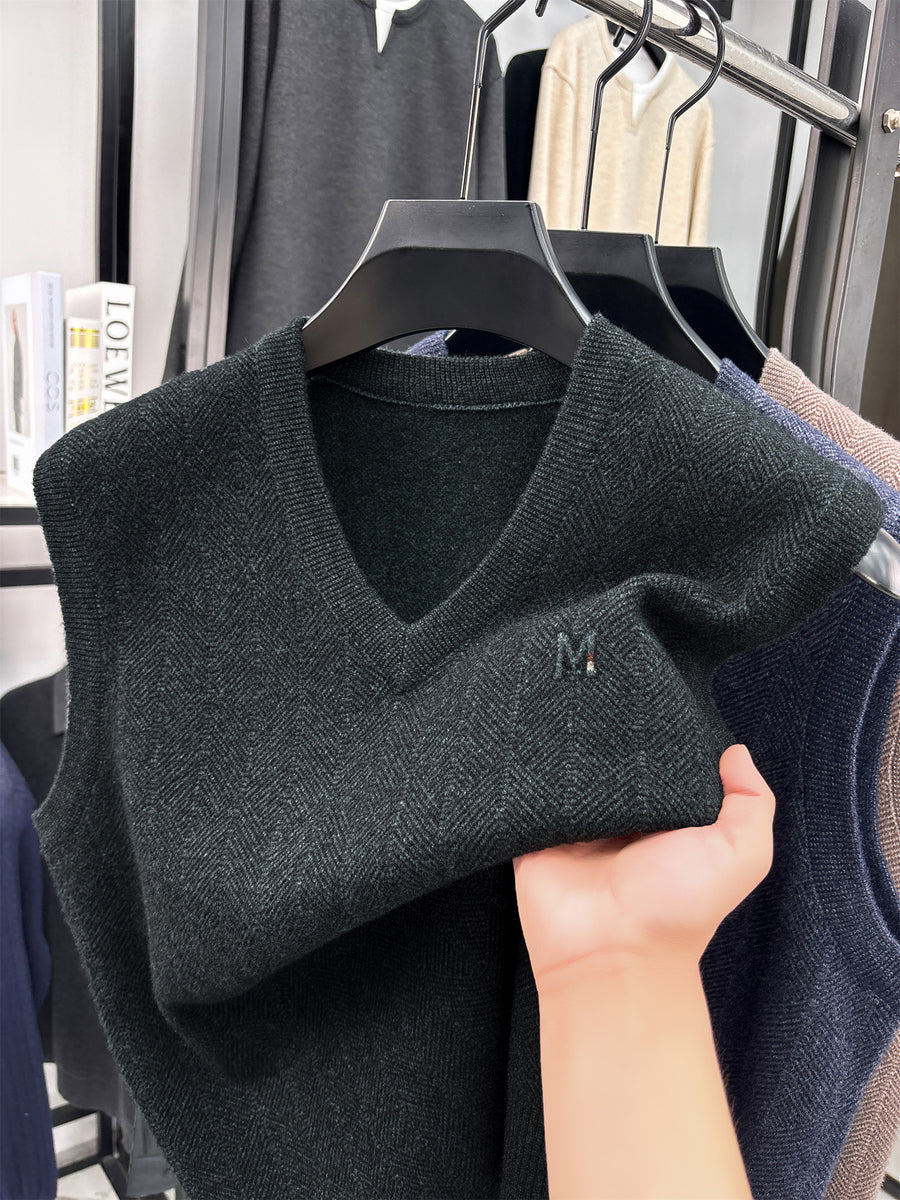 Autumn/Winter Knitted Solid Color V-Neck Sweater, Basic Knit Pullover, Men's Fashion Knit Sleeveless Vest, All Sizes S - Green