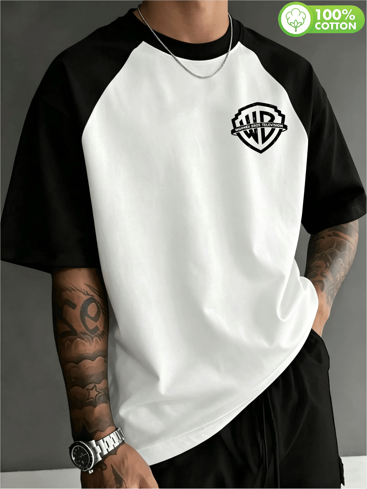 Authorized by WB Warner, Men'S Color-Block Raglan Sleeve Crew Neck T-Shirt, 100%, Hand-Painted Texture Warner Brothers Logo Design, Men'S Casual Sports Versatile T-Shirt, Suitable for Daily Wear, Outdoor Sports, And Parties - White Fight Black