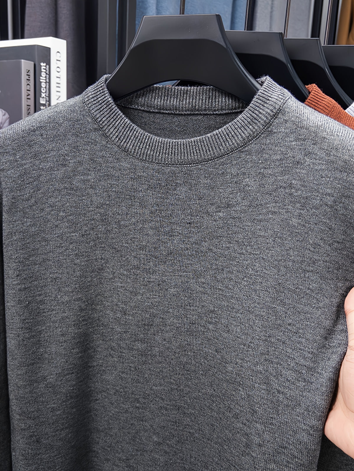 Minimalist City Round Neck Sweater for Daily Commute - Medium Gray