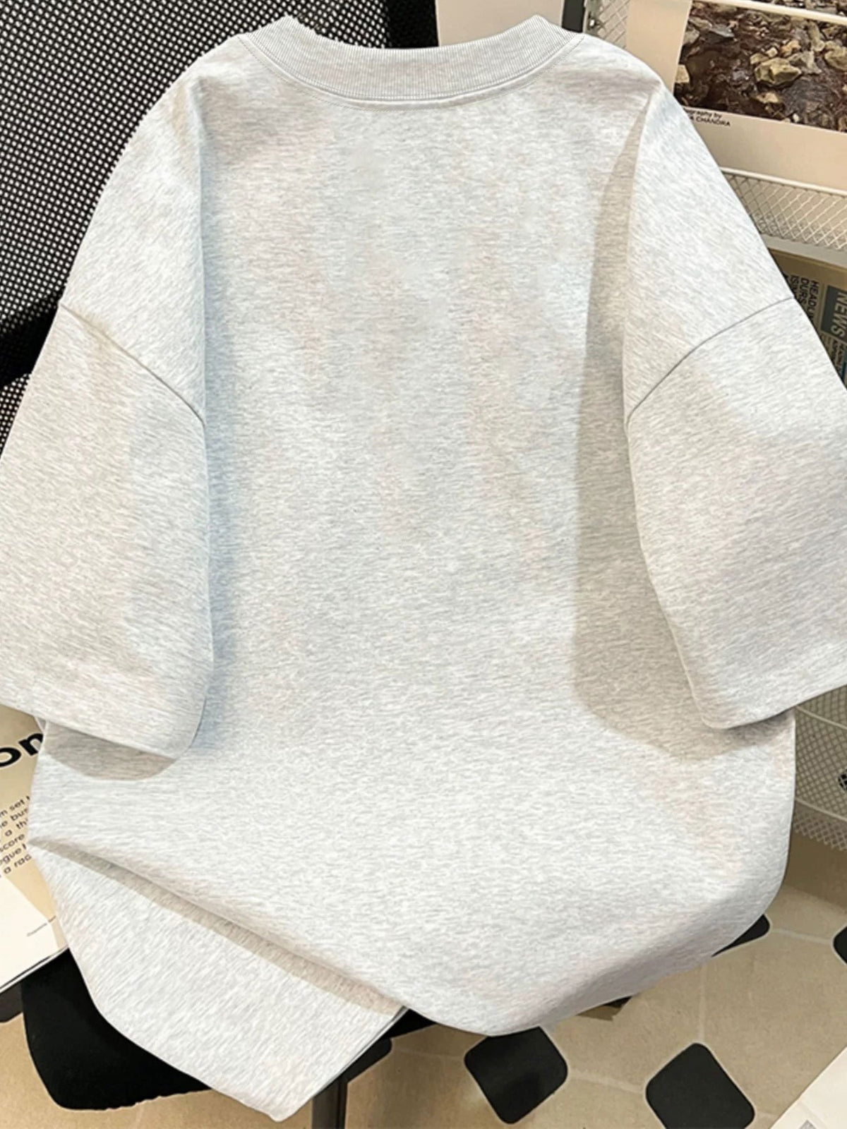Graphic Print Drop Shoulder T-shirt, Short Sleeve Crew Neck Casual Top for Spring & Summer, Women's Clothing - Light Grey