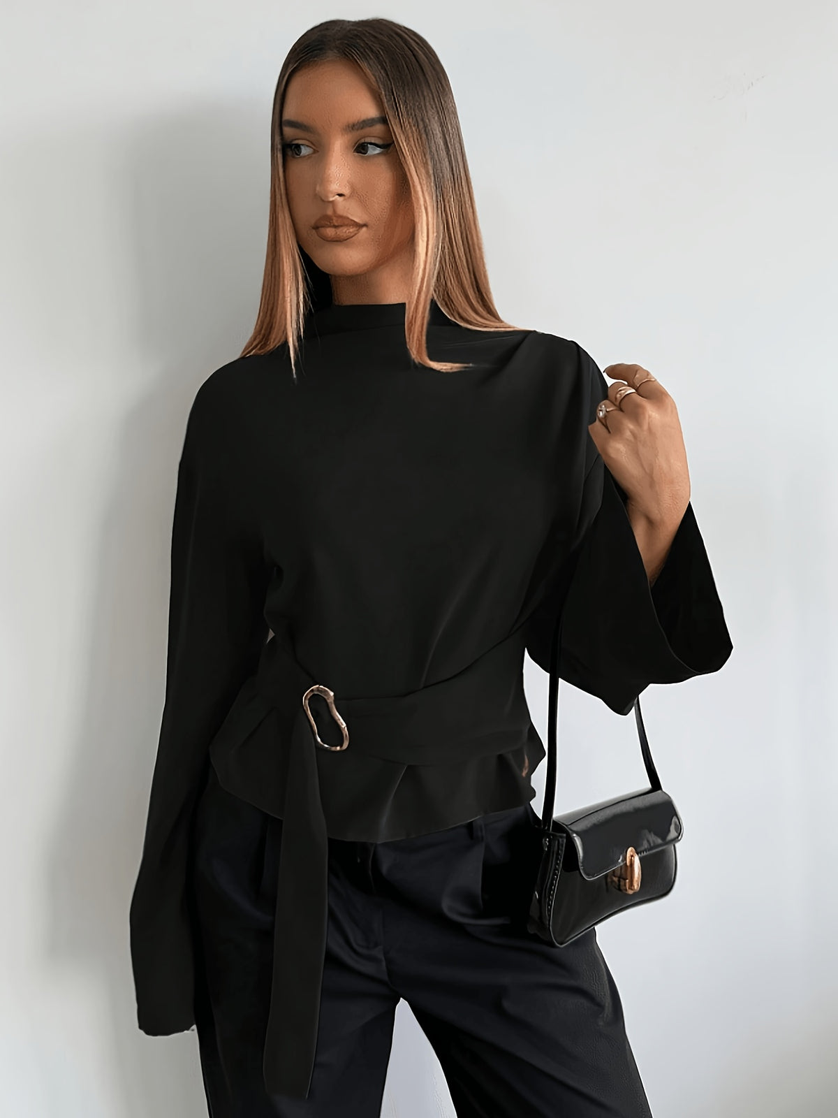 Women's Flared Sleeve Blouse, Suitable for Daily Business Commutes and Office Wear, Solid Color Shirt with Metal Buttons, Basic Top, Vintage Style, Elegant Women's Blouse - Black