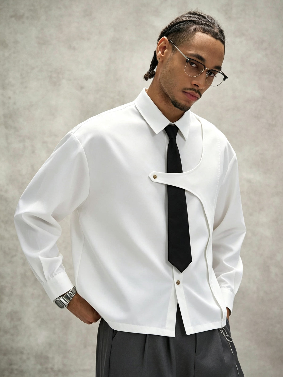 Men's White Long-sleeve Shirt with an Academic-style Design, Featuring a Detachable Tie. This Loose-fit, Dropped-shoulder Uniform Shirt Is a Minimalist Casual Shirt in a Niche Style, Suitable for Daily Outings, Outdoor Commuting, Back-to-school - White