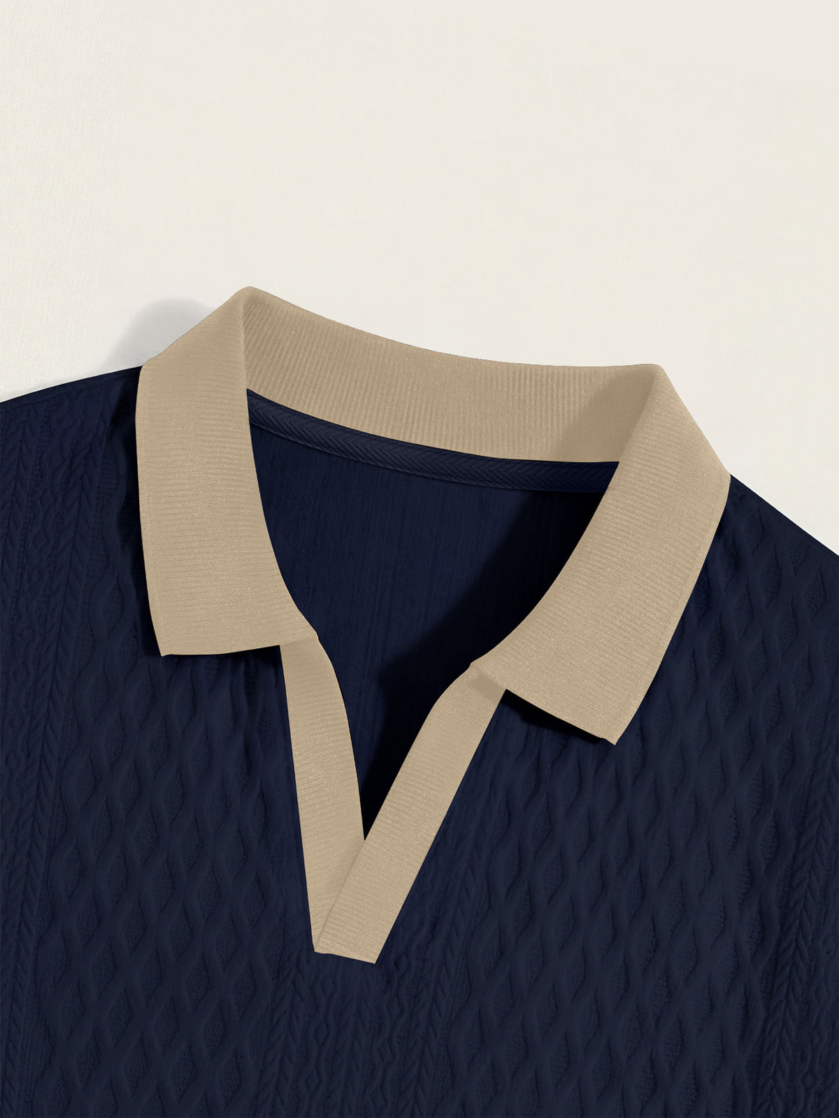 American Retro Polo Shirt Men'S Contrast Collar V-Neck Short Sleeve Textured Jacquard Casual Top (Random Texture) - Navy Color
