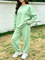 Plus Size Women'S Autumn Winter Home Wear Sweatshirt Set, Fattening Comfortable Loose Casual Letter Print Fashionable Individual Outerwear Home Dress Set - Green