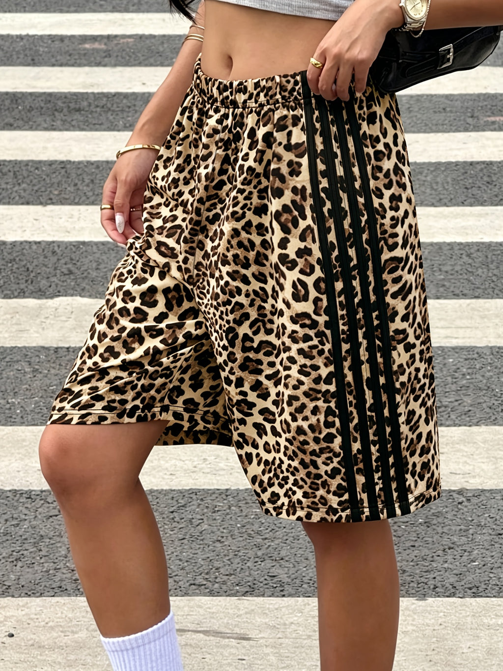 Women's Y2K Full-Body Leopard Print Shorts with Black Striped Side Contrast, Y2K Fashion, Loose Fit, Suitable for Outdoor Casual S, All Seasons, Comfortable to Wear, Summer Essential, Suitable for Casual/Party/Date - Multicolor