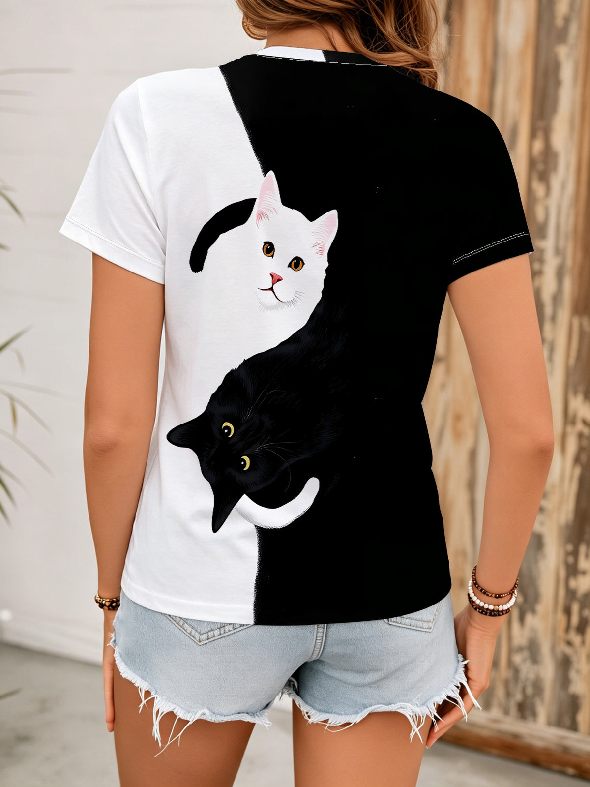 Women's Cat Lover T-Shirt with Full-Body Black & White Kitten Print - Short Sleeve Crew Neck Summer Top Suitable for Daily Wear, Outdoor, Casual for Cat-Themed Outfits - Mixed colors