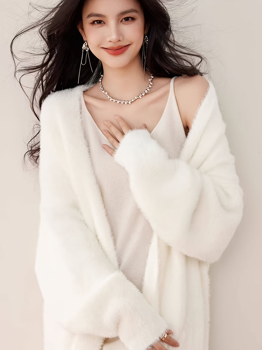 2025 Autumn/Winter New Arrival Mid-Length Buttonless Outerwear, Women's Fashion Korean Style Petite Lazy Look Faux Mink Soft White Cardigan - White