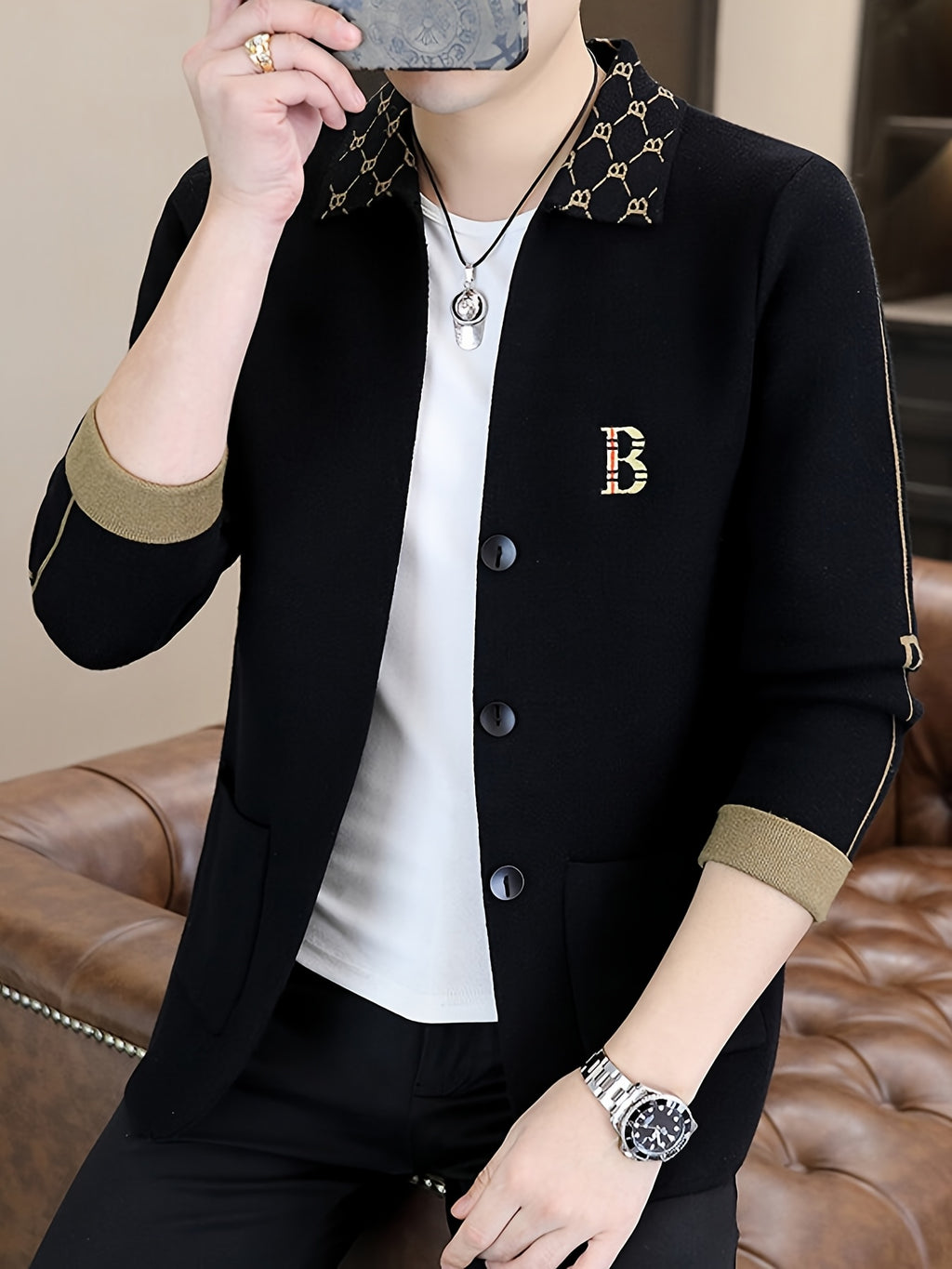 Du Jing Lan OBM Spring/Autumn New Arrival Men's Knit Cardigan, Old Money Style Contrast Color Lapel Pocket Open Front Button Knit Cardigan, Men's Business Casual Fashion Open Front Knit Cardigan Top, with Neckline Design + Letter Embroidery - Black