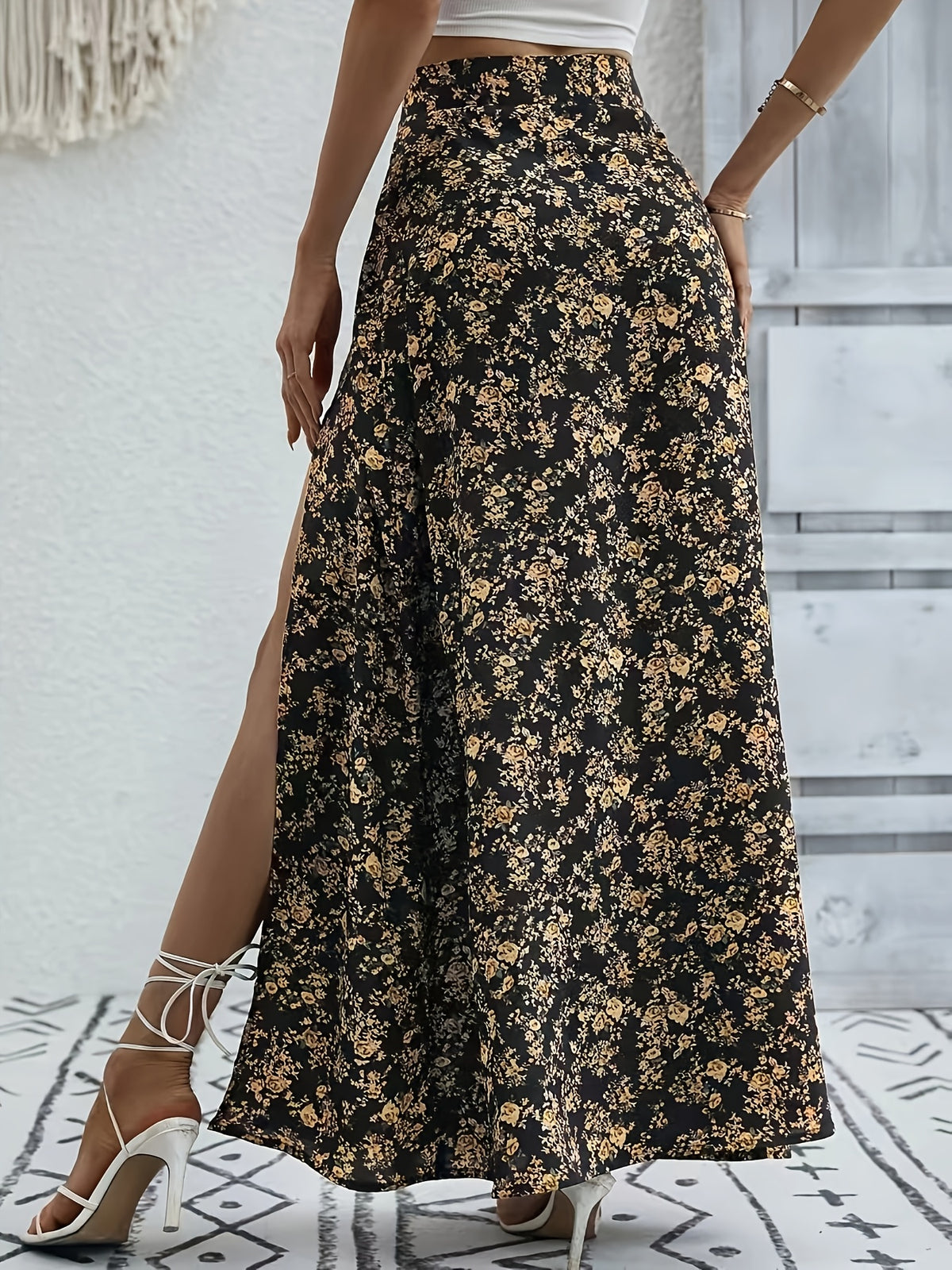 1pc Blue and White Porcelain Casual Paisley Slit Maxi Skirt for Women, High-Waist Satin Drape Vintage Print Slit Skirt - Black Golden