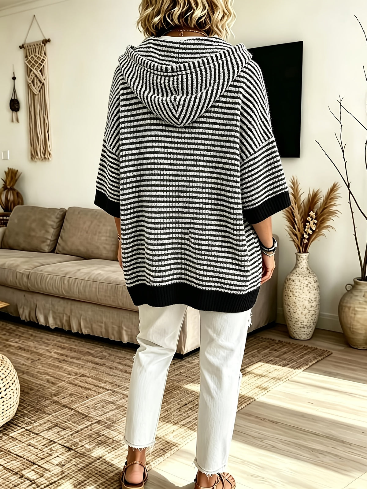 Plus Size Women'S Casual Drawstring Hooded Top, Classic Versatile Hooded Sweater for Elegant Ladies, Loose Fit Comfortable Top, Suitable for Women with Beautiful Curves in Autumn And Winter, Ideal for Commute And Casual Wear - Black