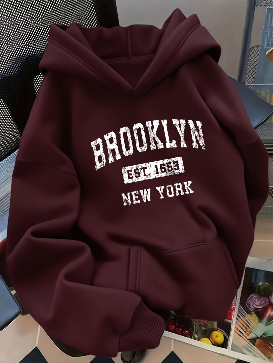 D92 - Autumn/Winter American Vintage Women's Oversized Pullover Hooded Sweatshirt, Trendy Creative Vintage New York Brooklyn Distressed Letter Graphic Print, Black Friday Outfit for Style Enthusiasts, Commuting, Casual, Winter -Lined Warm - Deep Red