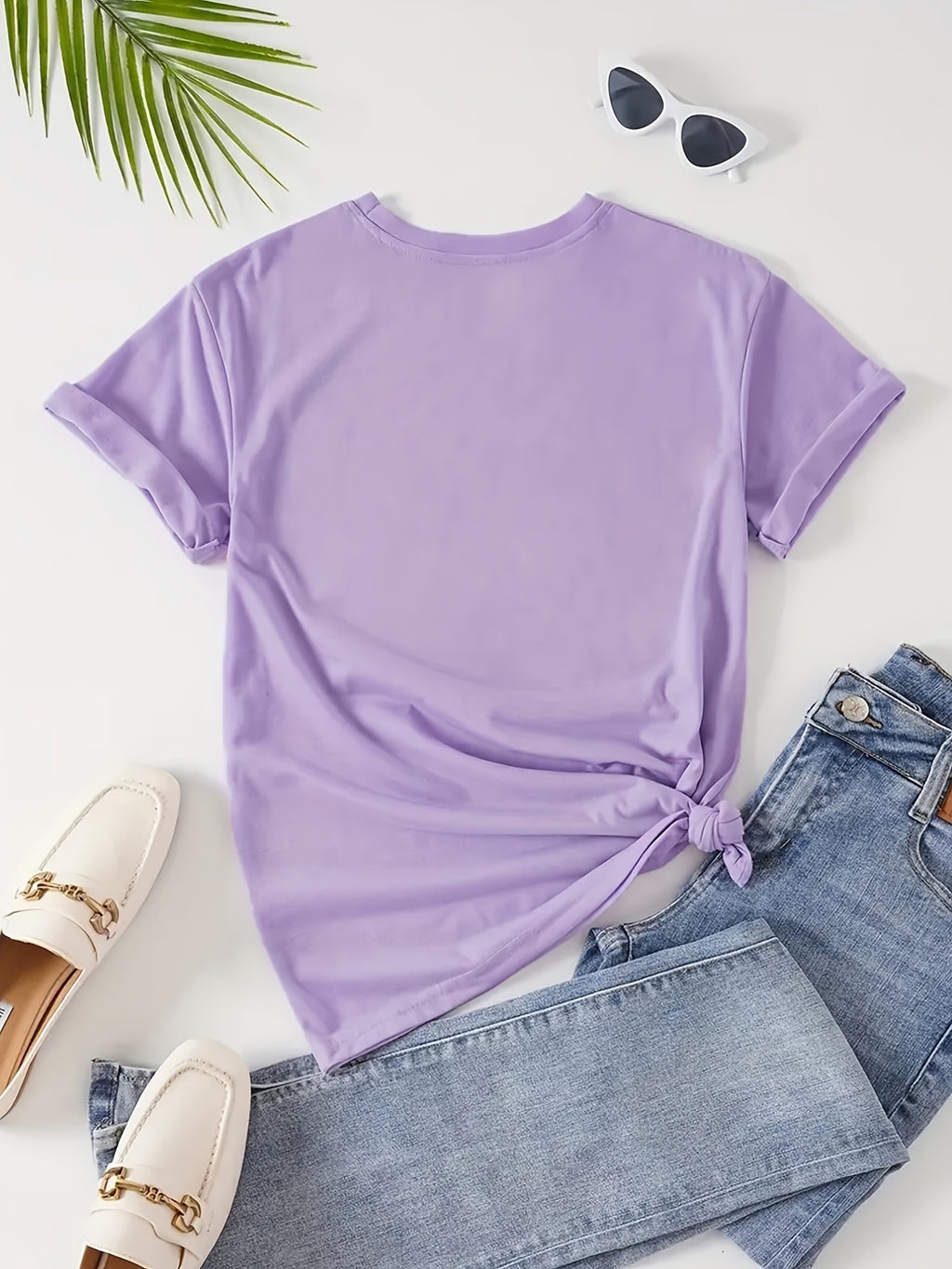 Women's High-Elastic Blouse T-Shirt Suitable for Café Visits, Picnic & Home Wear - Minimalist Smiling Face Print Round Neck Top, Machine Washable Non- Shirt for - Casual Outfits (Age-Reducing Versatile Wardrobe Staple) - Light Purple