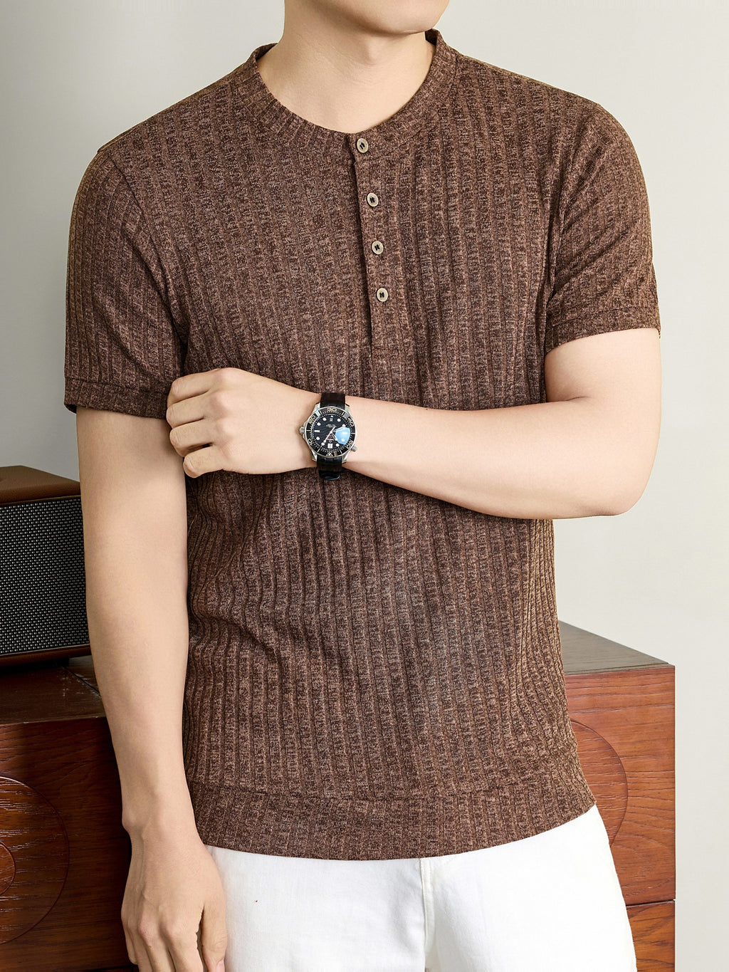 Men'S 2026 New Summer Short Sleeve, Vertical Rib Knit, Regular Fit Casual Top, Easy And Fashionable for Daily Wear, Business Commute, Vacation And Weekend Leisure - Coffee Color