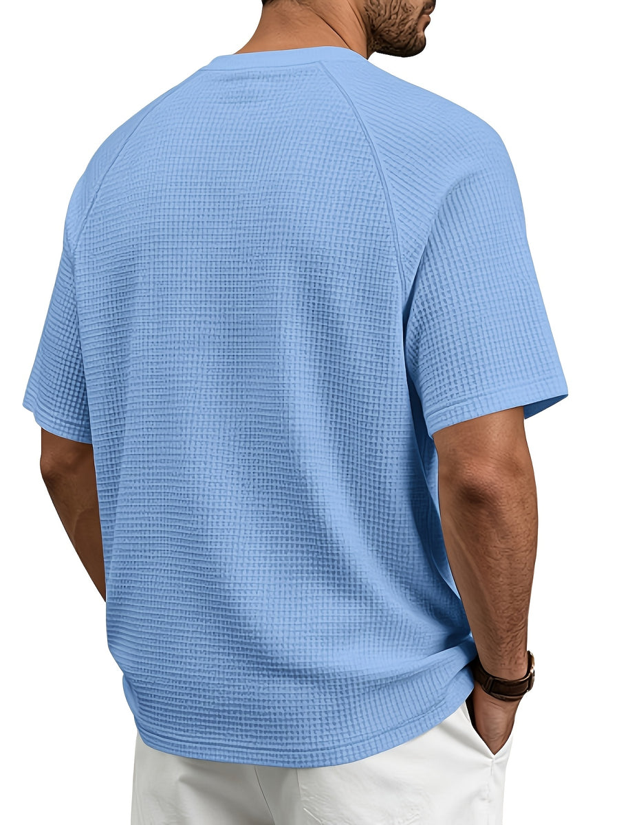 Men's Fashion Waffle Knit Raglan Sleeve V-Neck Short Sleeve Shirt, Men's V-Neck Short Sleeve T-Shirt, Chest Badge with Contrast Color Label, Stylish and Aesthetic - Sky Blue