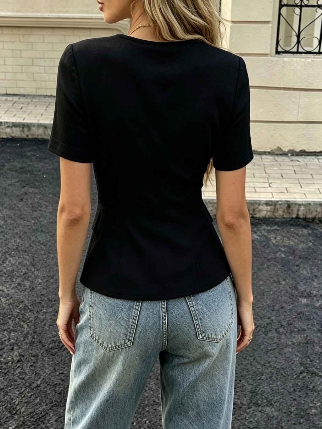 Women's Elegant Short-Sleeve Lightweight Jacket with Golden Buttons, Suitable for Work or Casual Wear, Short-Sleeve Top, Suit, Casual Style Shirt, Crew Neck Shirt, Short-Sleeve Shirt, Button-Front Shirt, Waist-Defined Shirt, Women's Dress Shirt - Black