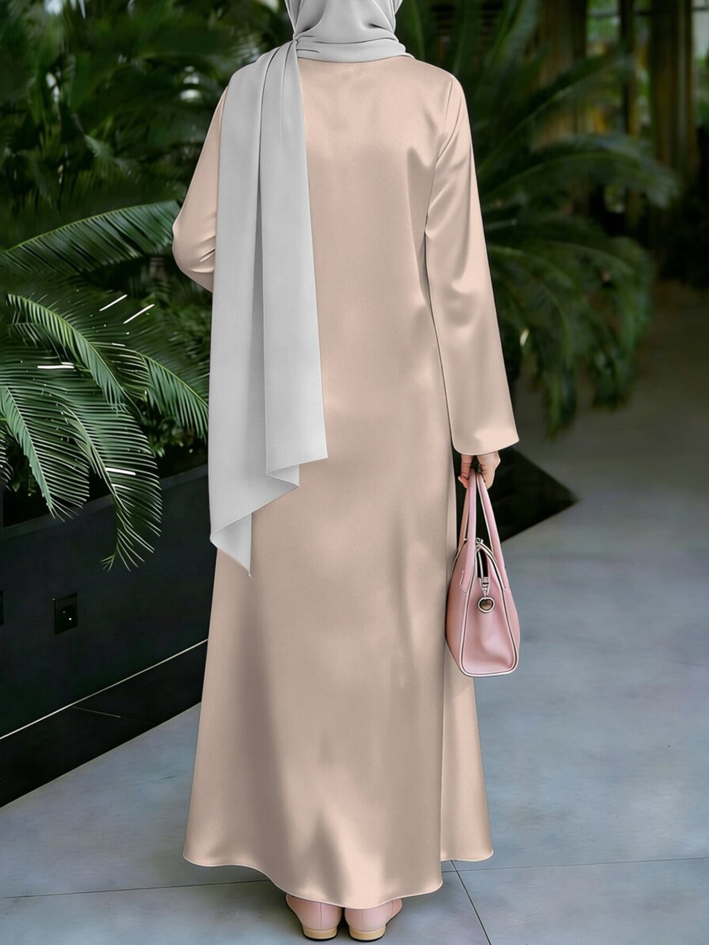 New Middle Eastern Style Muslim Elegant Robe, Gentle Nude Base with Large Light Brown Vintage Ethnic Digital Print on the Chest, Women's Muslim Robe, Non-Embroidered, Delicate Low-Saturation Color Palette, Long Sleeves, Straight Cut with Wide Hem - Mixed colors