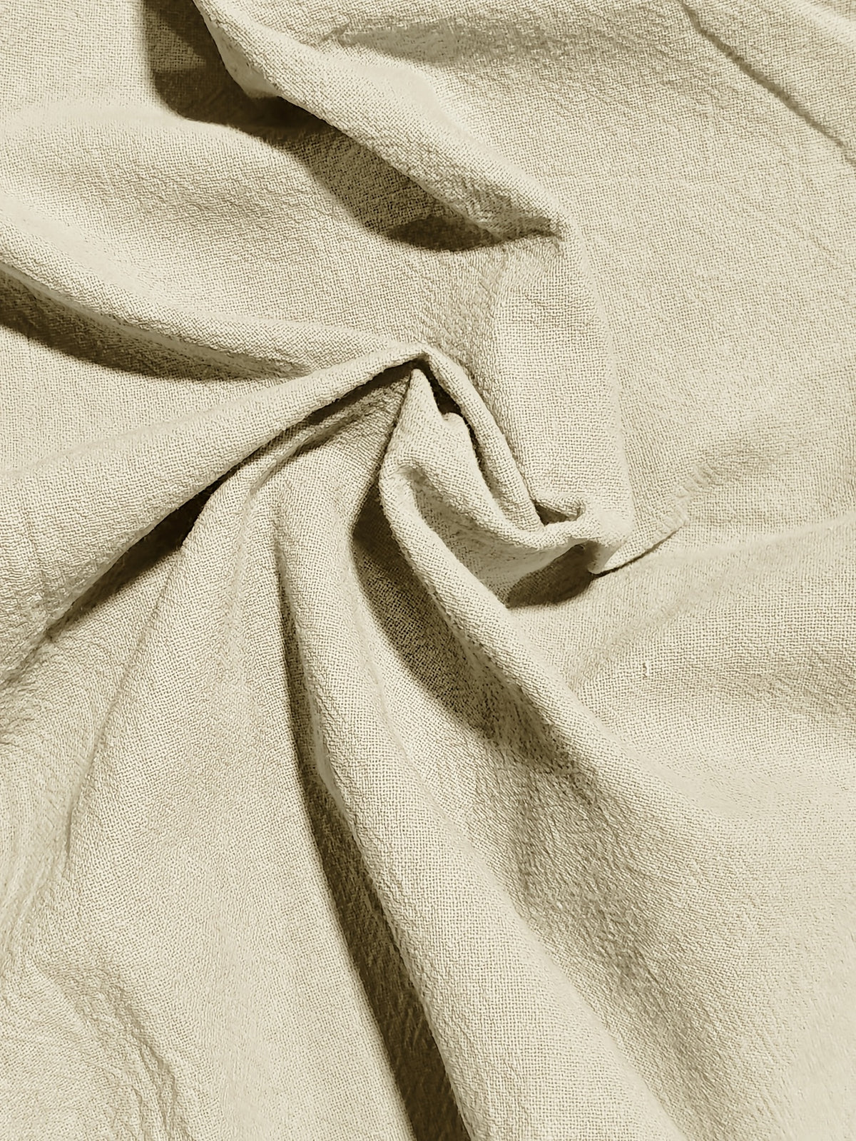 Casual Men's Pure-color Long-sleeved Shirt, a Classic and Versatile Button-up Cardigan, Skin-friendly, Breathable, and of Good Texture. Available in Multiple Colors, It Is the First Choice for Daily Commuting, Shopping, and Going Out. - Khaki