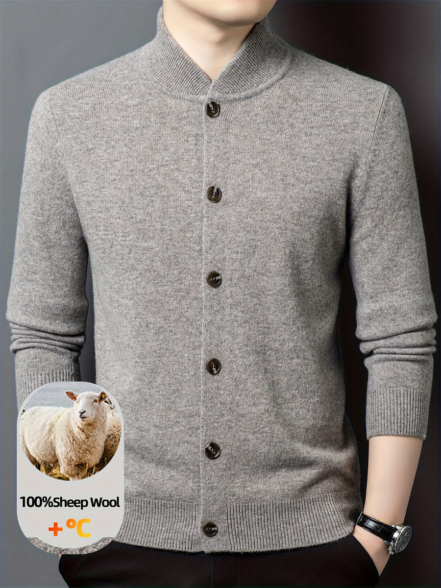 Xingfan OBM 2025 Autumn/Winter Men's 100% Wool Stand Collar Knit Cardigan, Crafted from Premium Pure Wool. Featuring a Simple yet Elegant Stand-up Collar and Single-breasted Button Design for Strong Warmth Retention. The Standard Fit Is Suitable - Gray Camel