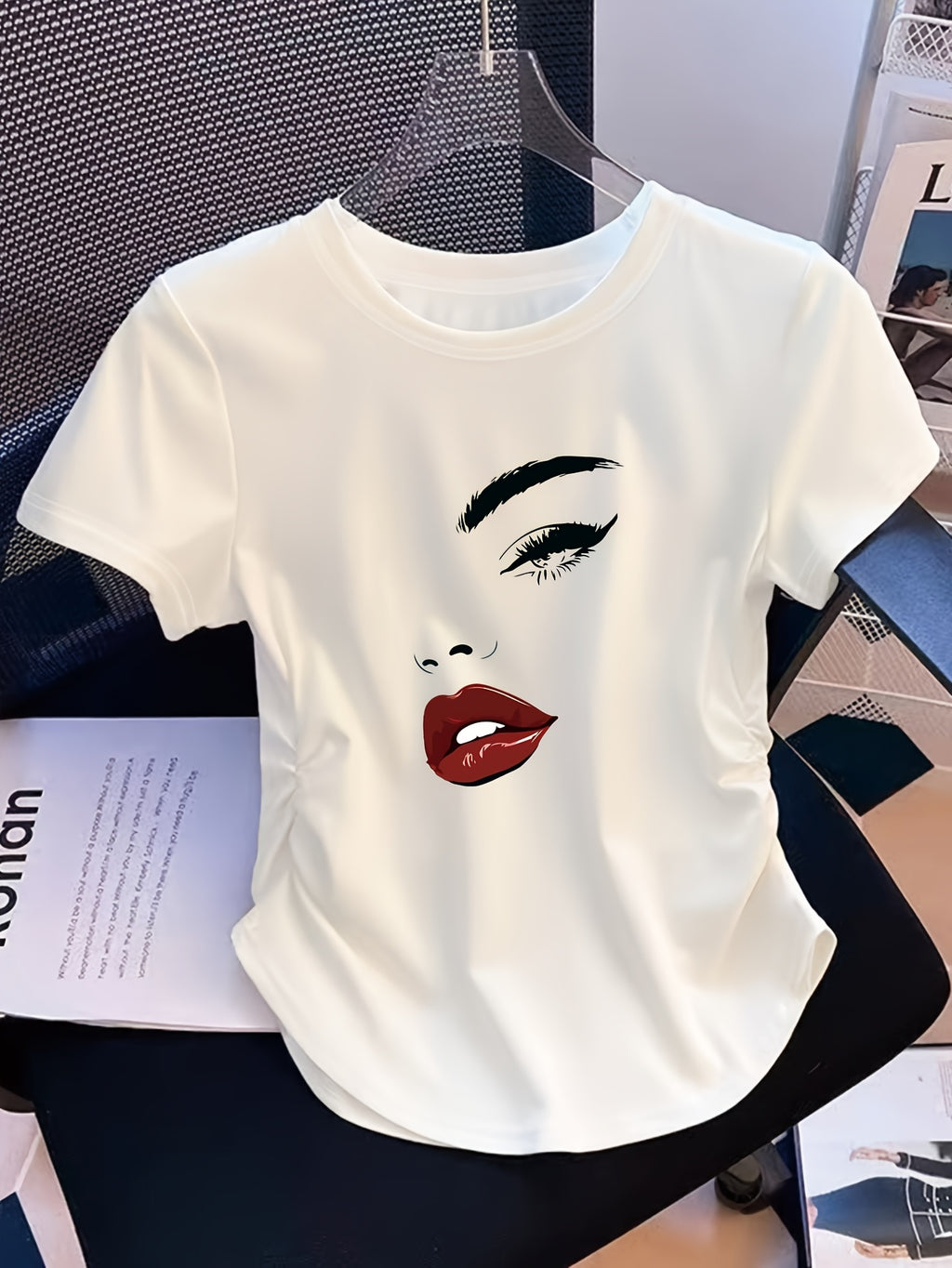 Newly Revised Women'S Waist Up Contraction Shows a Slim Figure, Elastic And Very Suitable for Casual Women'S Modern Fashion Tops, Comfortable Printed T-Shirts - White