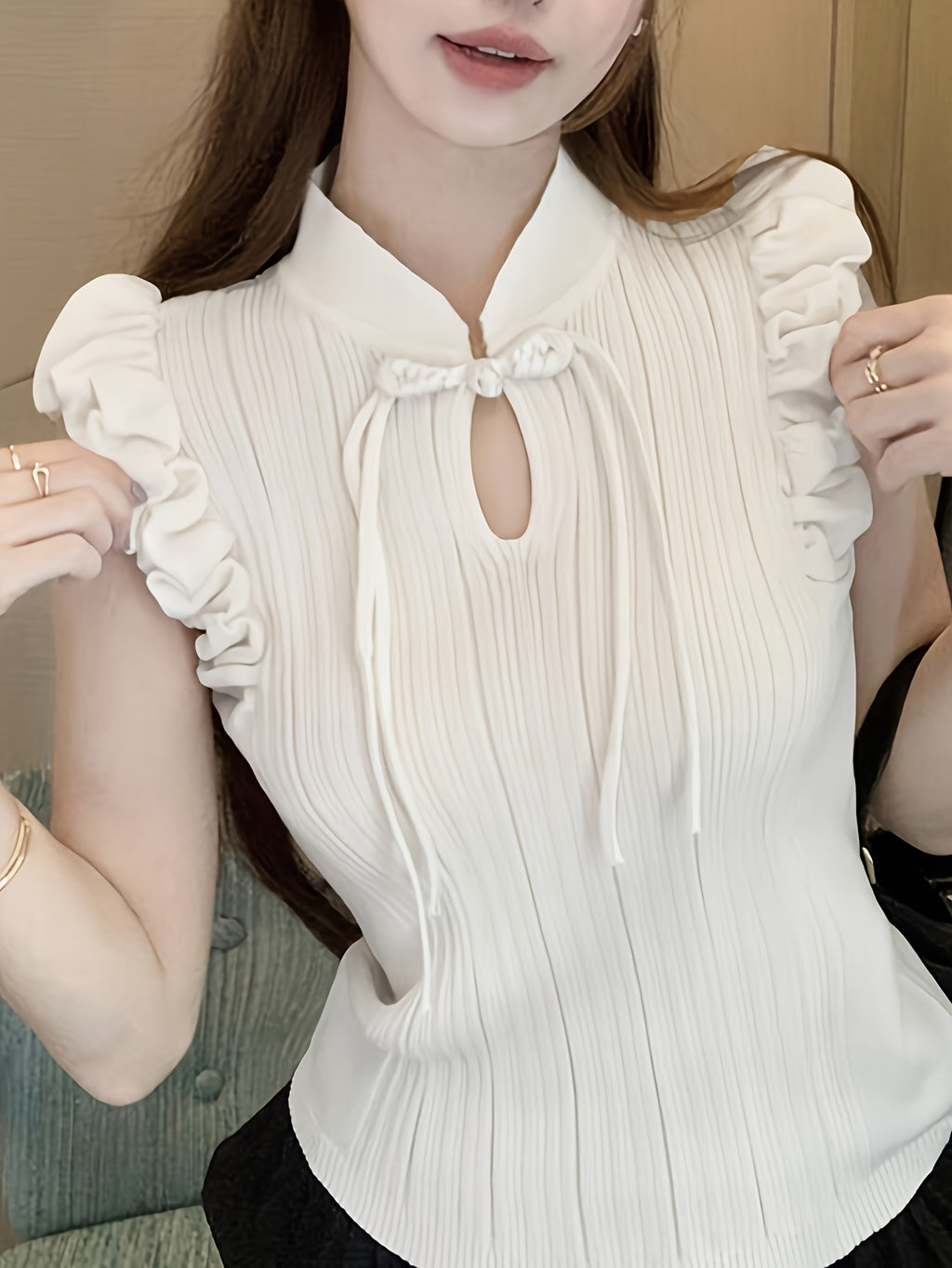 Sleeveless Top with a Solid Color, Featuring a Stand Collar And Ruffles, Perfect for Casual Spring And Summer Wear, Versatile And Elegant for Women'S Fashion - White