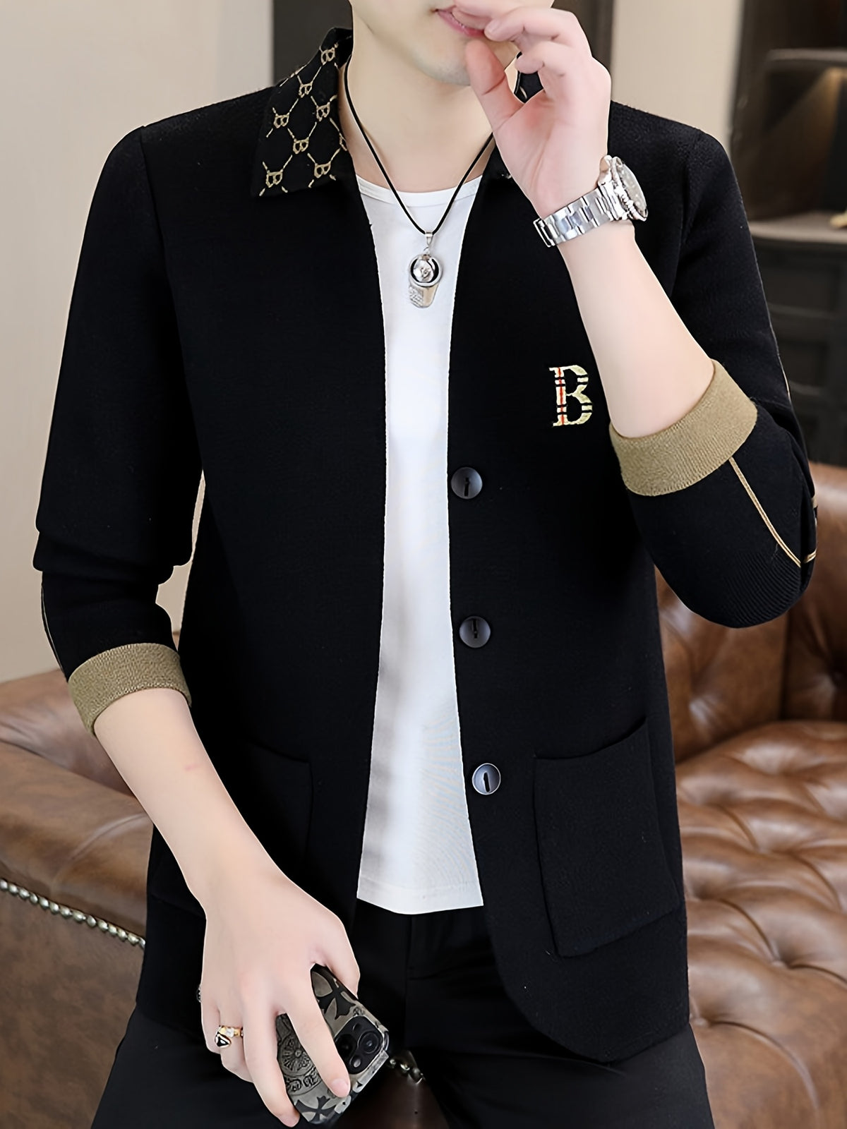 Du Jing Lan OBM Spring/Autumn New Arrival Men's Knit Cardigan, Old Money Style Contrast Color Lapel Pocket Open Front Button Knit Cardigan, Men's Business Casual Fashion Open Front Knit Cardigan Top, with Neckline Design + Letter Embroidery - Black