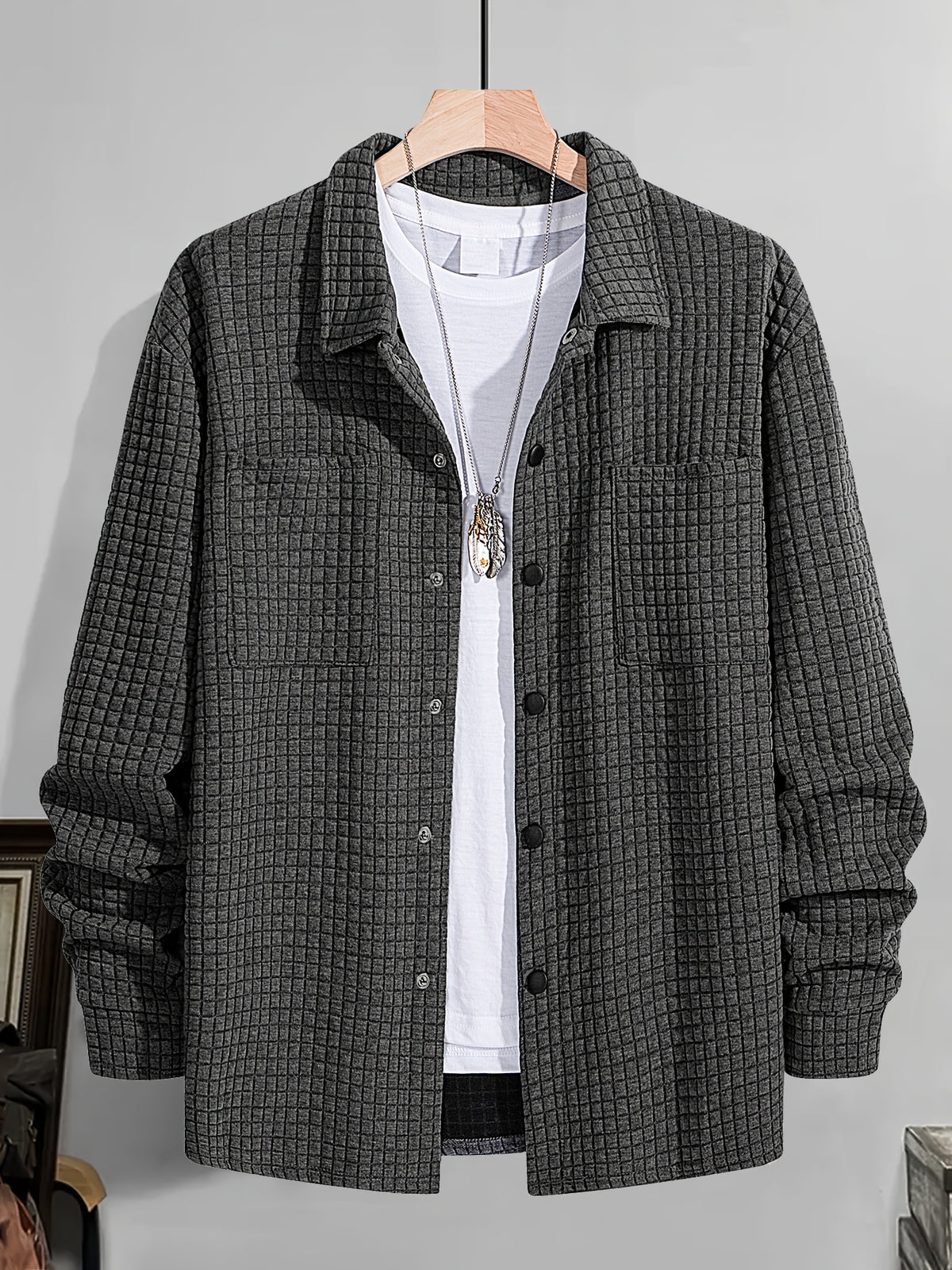 Men's Casual Solid-color Long-sleeve Shirt, Made of Comfortable Waffle-knit Fabric, Featuring a Double Chest Pocket Design, Front Button Placket, and a Loose-fit Lapel Open-front Cardigan Top, Suitable for Daily Wear and Commuting in Spring - Dark Gray