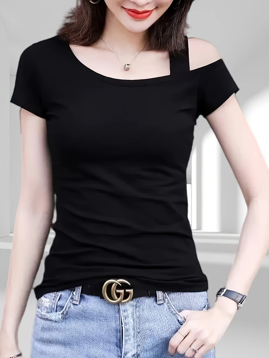 Black Short Sleeve T-Shirt Women's One-Shoulder Top Designer Women's Niche 2026 Summer New Off-Shoulder Strap Fashion Instagram Slim-Fit Short Sleeve Top for Women - Black