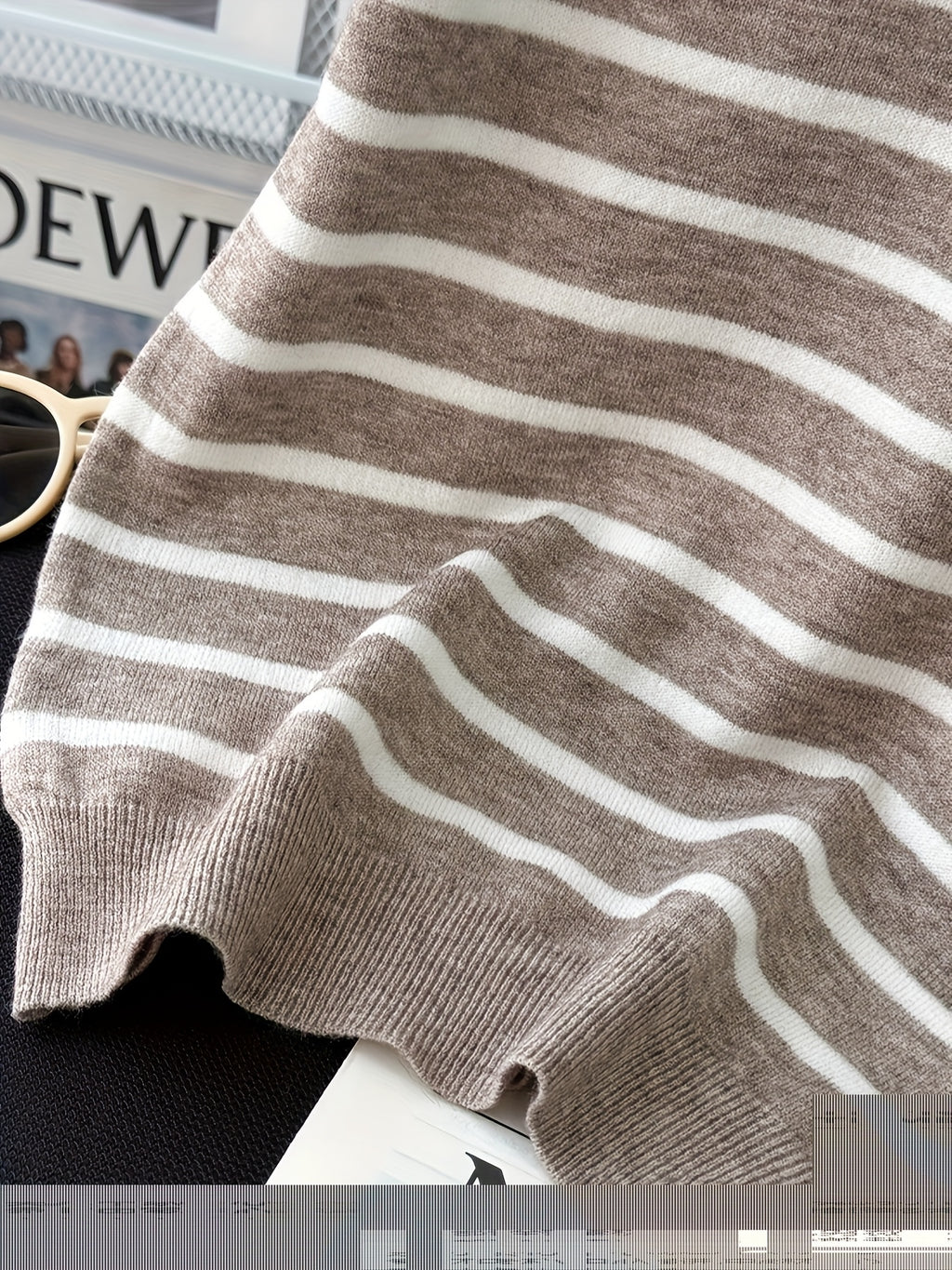2026 New Women'S Summer Clothing Striped Short-Sleeved Top - Elegant Round Neck Color Block Design, Breathable Spring/Summer Casual/Formal Wear, Versatile Slim Fit T-Shirt, Everyday Fashion - Elegant Camel