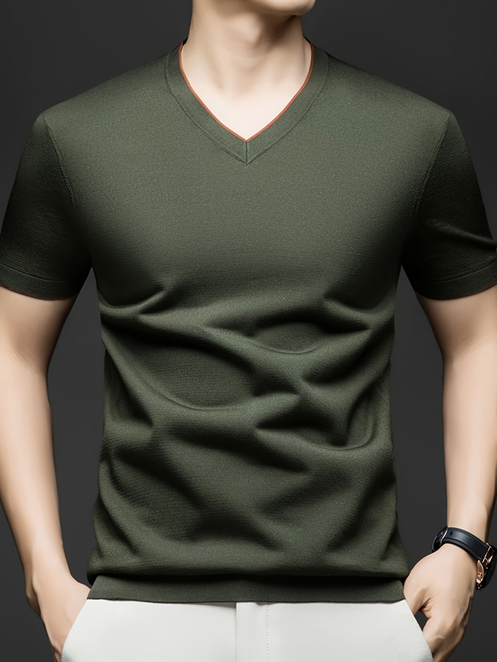 Men'S Summer Short-Sleeved T-Shirt, V-Neck Color-Blocking Details, a Slightly Slim Fit That Conforms to The Body, Showing Neat Lines Without Being Tight, Suitable for Daily Leisure/Weekend Travel Scenarios, And Light Social Scenarios - Olive Green