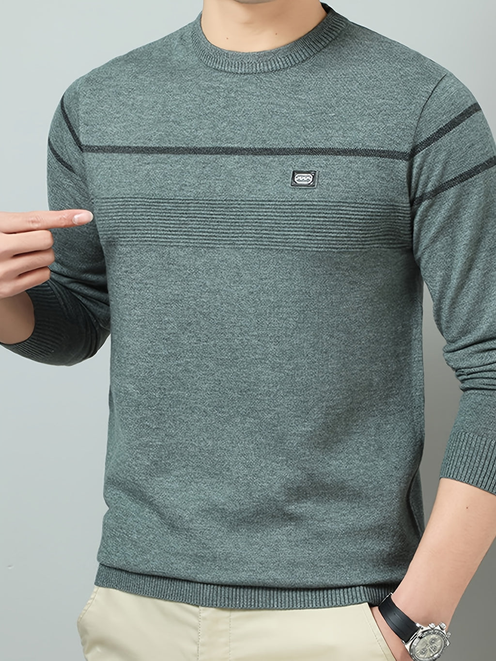 Men's Solid Gray Striped Crewneck Lightweight Knit Sweater, Featuring a Basic Crewneck Design, Ribbed Cuffs, and a Slim-fit Slightly Relaxed Silhouette. Suitable for Young Adults and Middle-aged Men, Ideal for Both Commuting and Daily Casual Wear - Green