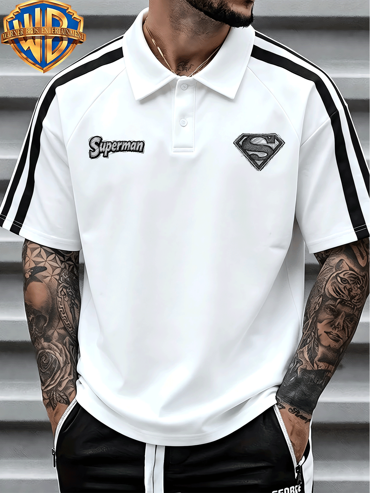 Warner Bros Official American Street Sketch Hand-Drawn Style Superman Shield S-Logo Print, Men's Fashion Casual Short-Sleeve Polo Shirt, Side Contrast Color Stripe Design, Men's Breathable Short-Sleeve Lapel Top, Suitable for Business - White