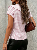Elegant and Cute Daily Butterfly Collar Short-sleeve Blouse Top, Featuring a Classic Two-tone Plaid Pattern and a Front Tie Bow Design, Suitable for Daily Wear and Casual Outings - Pink