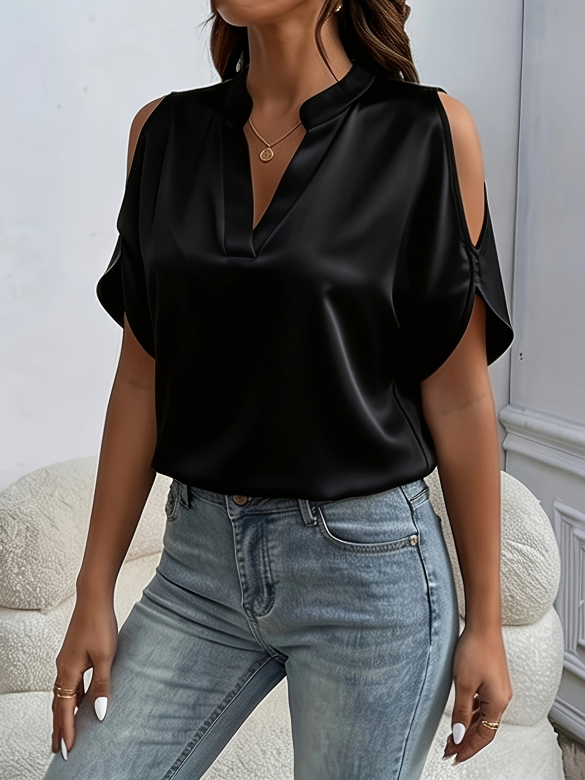 Women'S Chic Stand Collar V-Neck Cold Shoulder Short Sleeve Top - Satin Texture, Ideal for Mother'S Day & Independence Day Commute, Suitable for Spring & Summer Casual & Date Looks, Luxury Style Outfit - Black